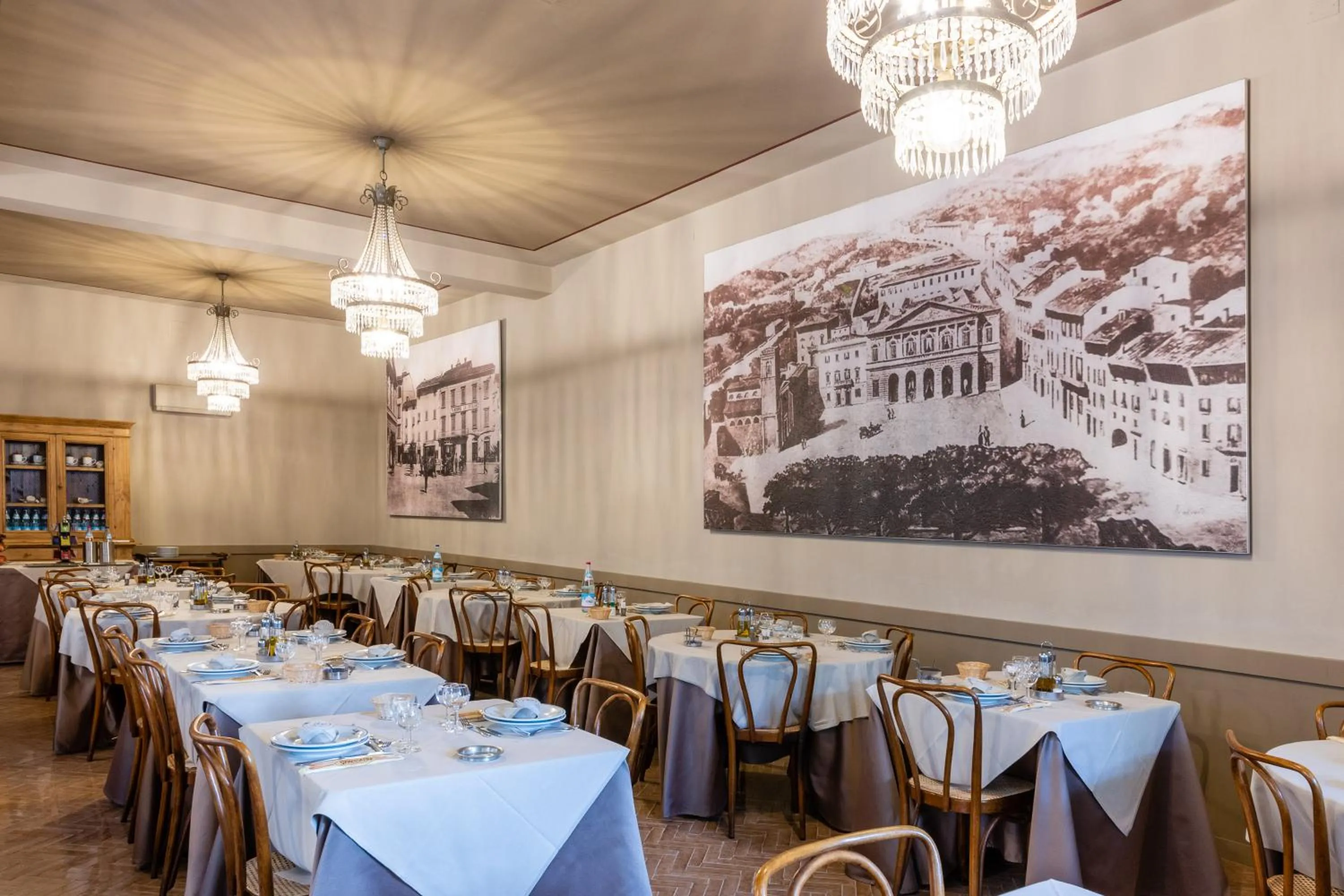 Restaurant/places to eat in Albergo Stella