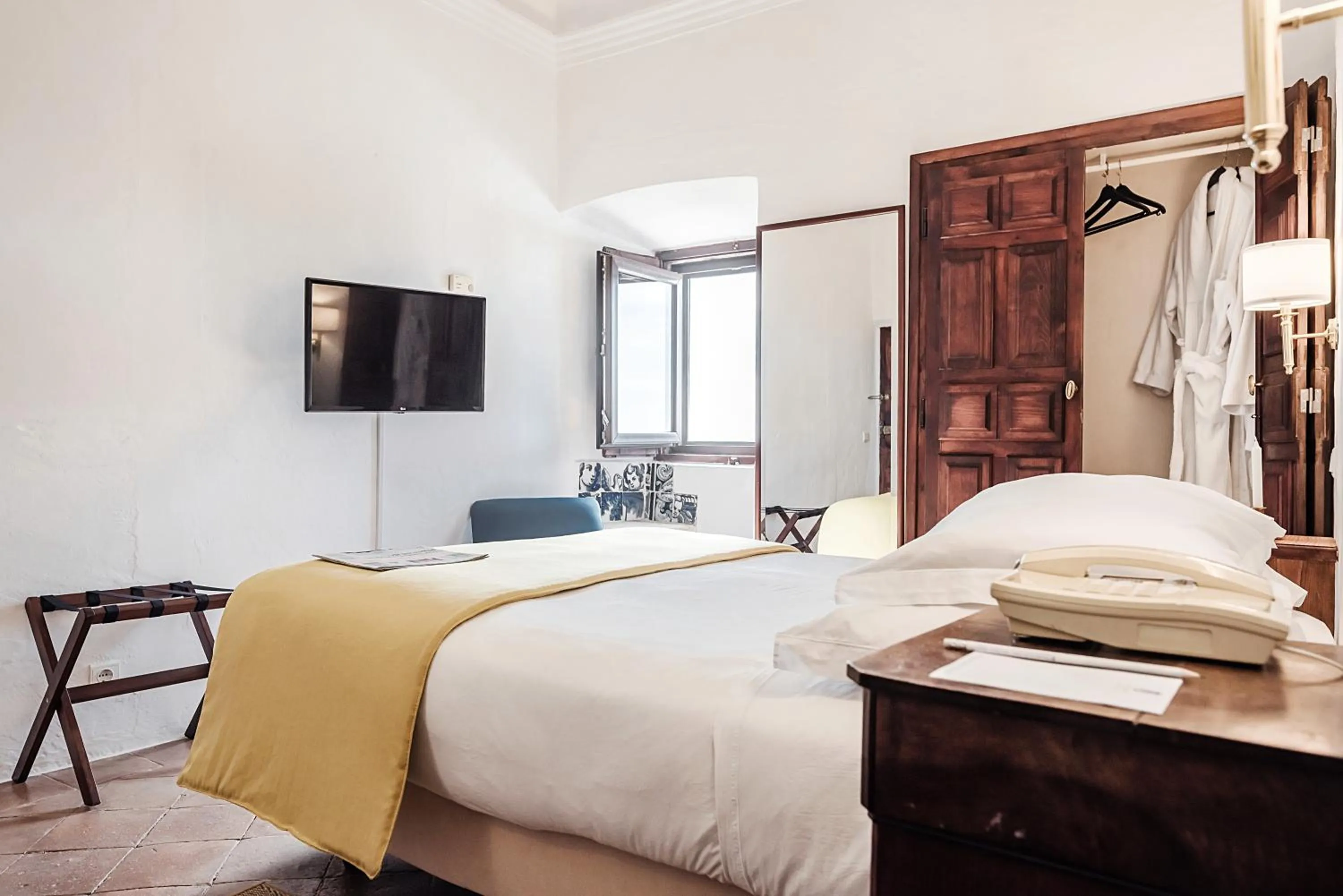 Bed in Convento Sao Paulo - Hotel Rural