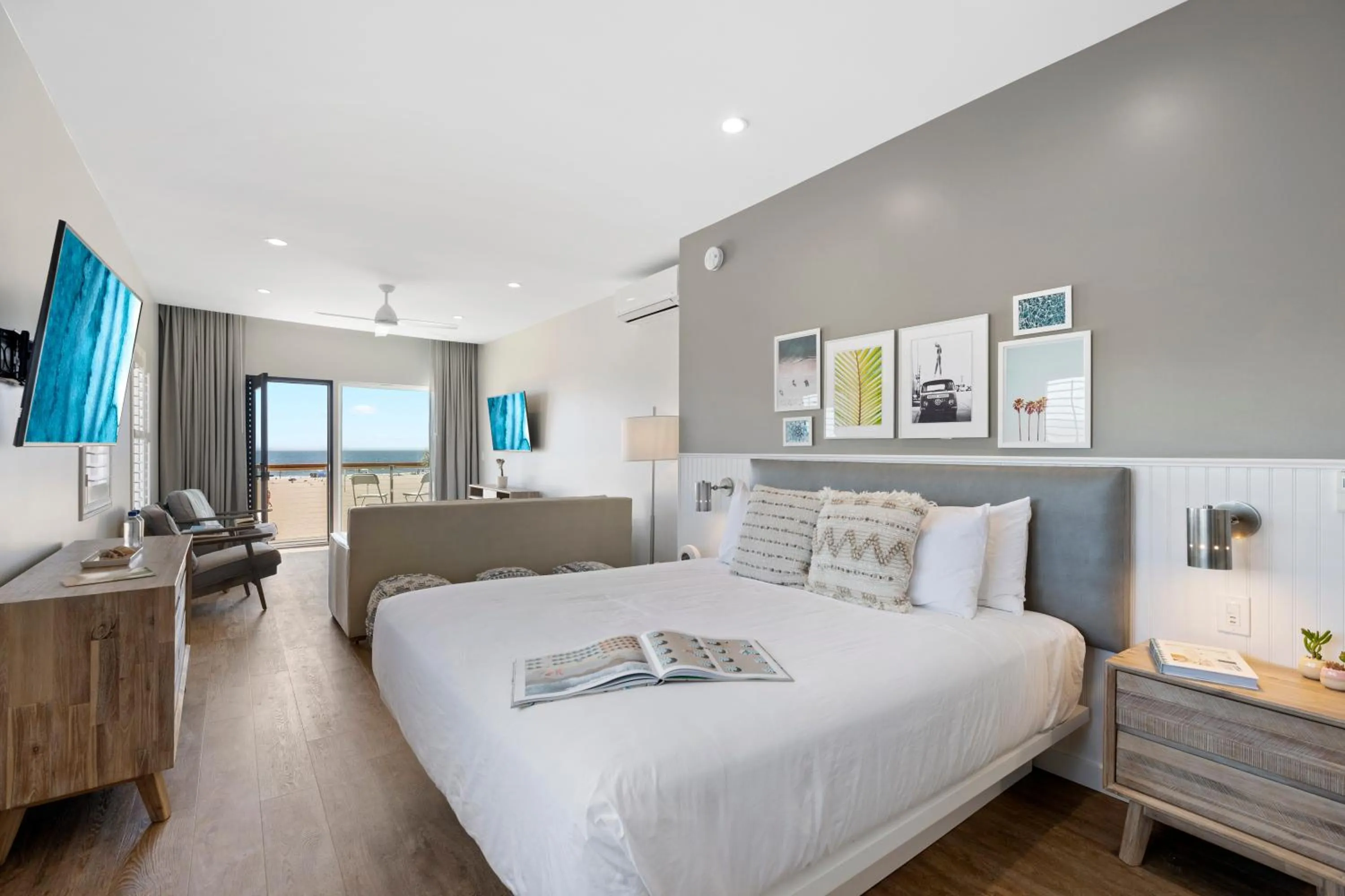 Photo of the whole room, Bed in Sea Sprite Beach Club