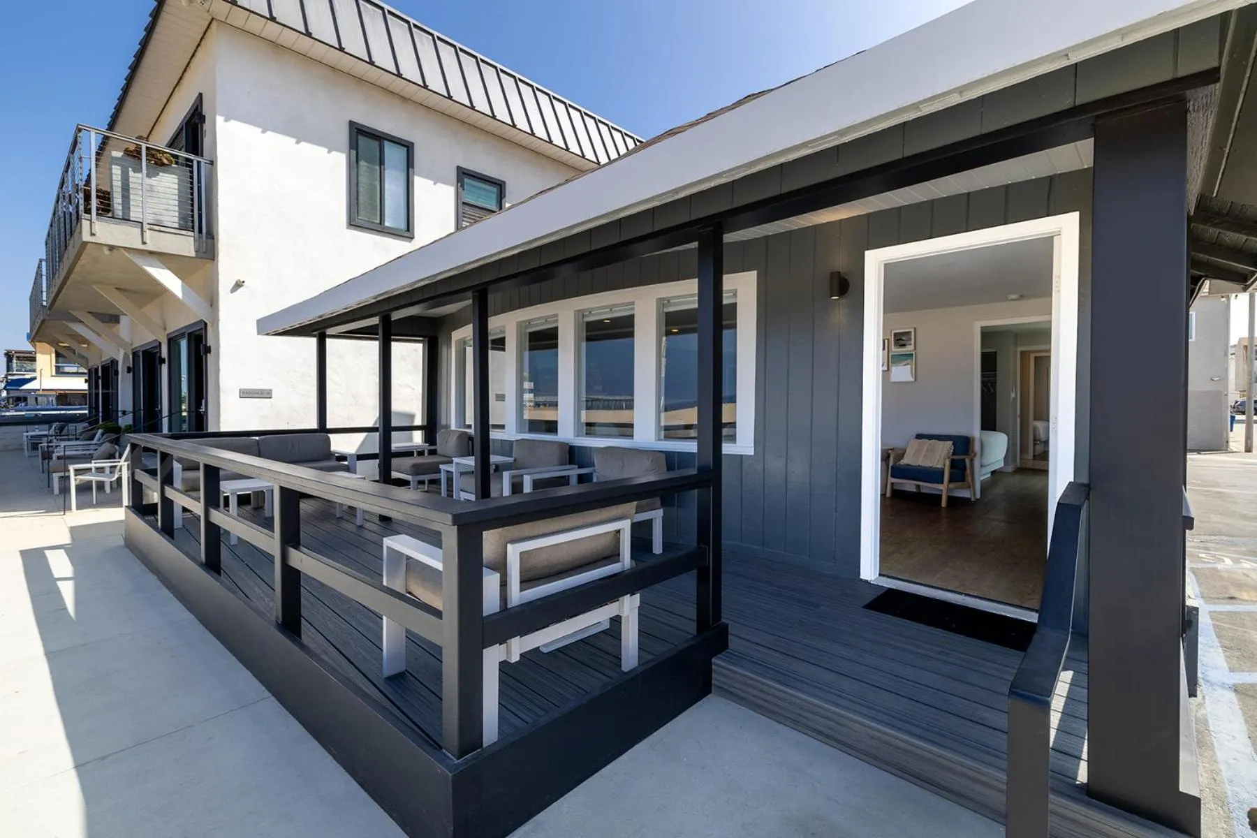 Property building in Sea Sprite Beach Club