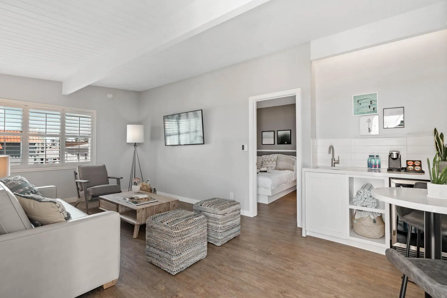 Coffee/tea facilities in Sea Sprite Beach Club