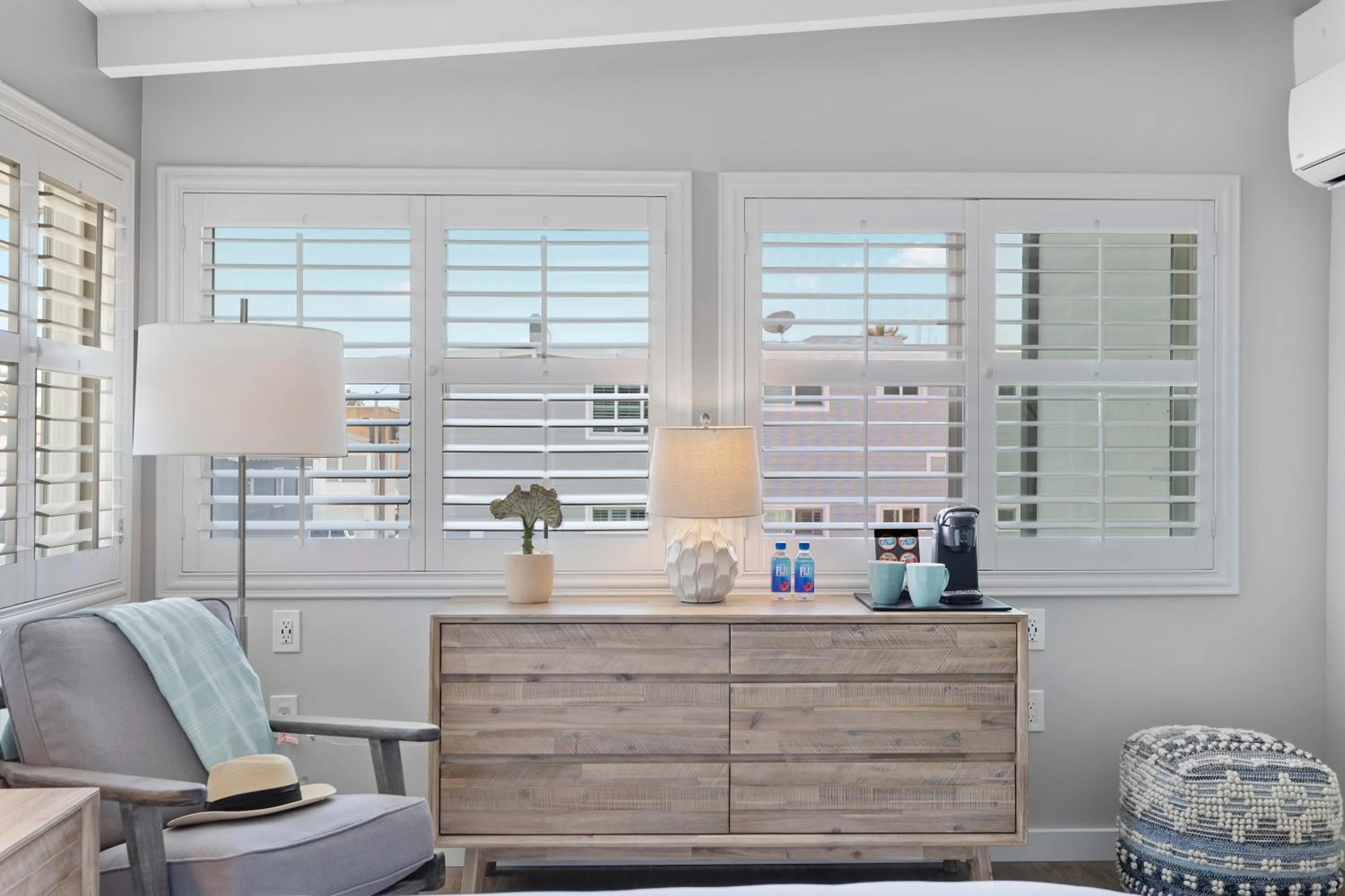 Coffee/tea facilities in Sea Sprite Beach Club