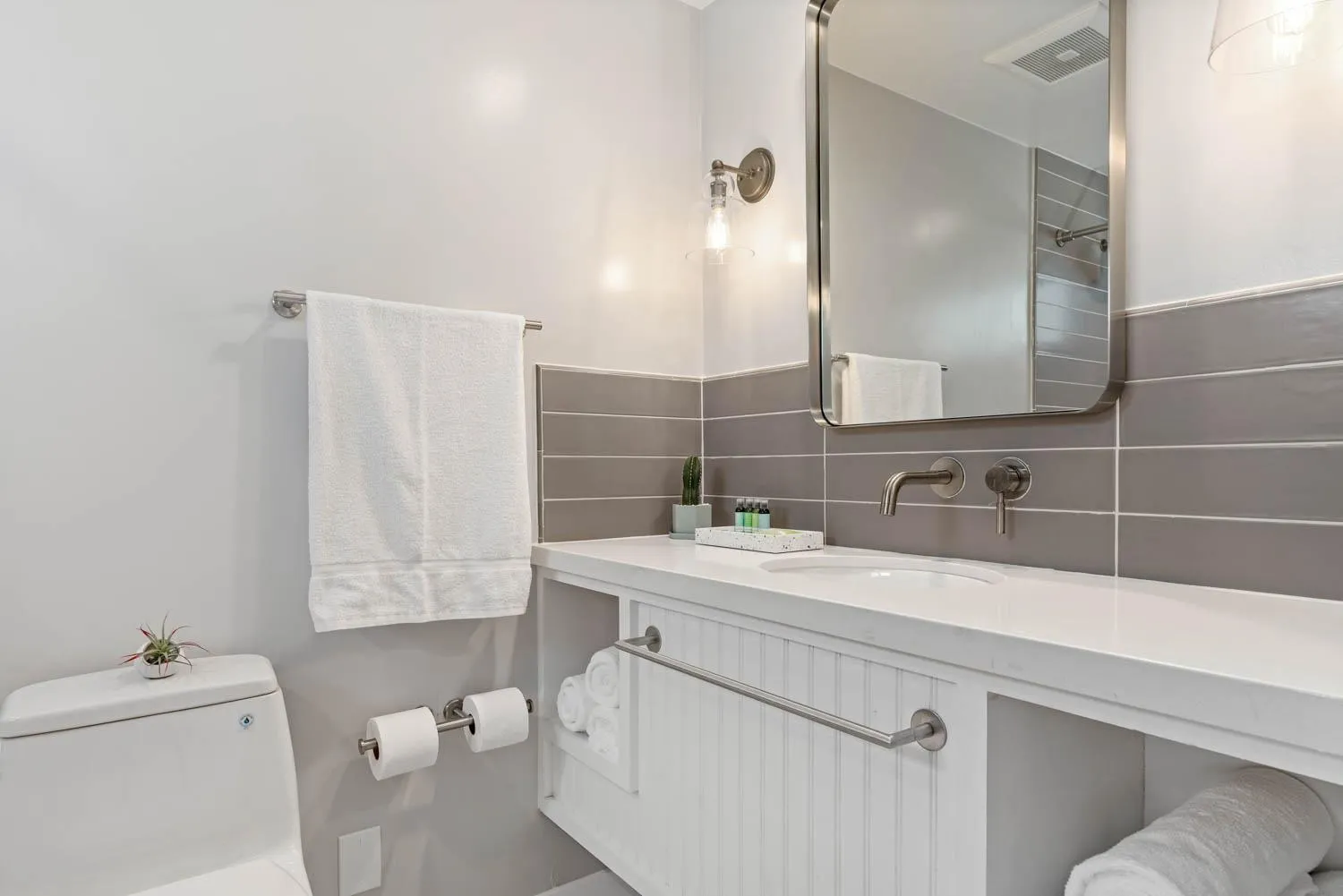 Bathroom in Sea Sprite Beach Club