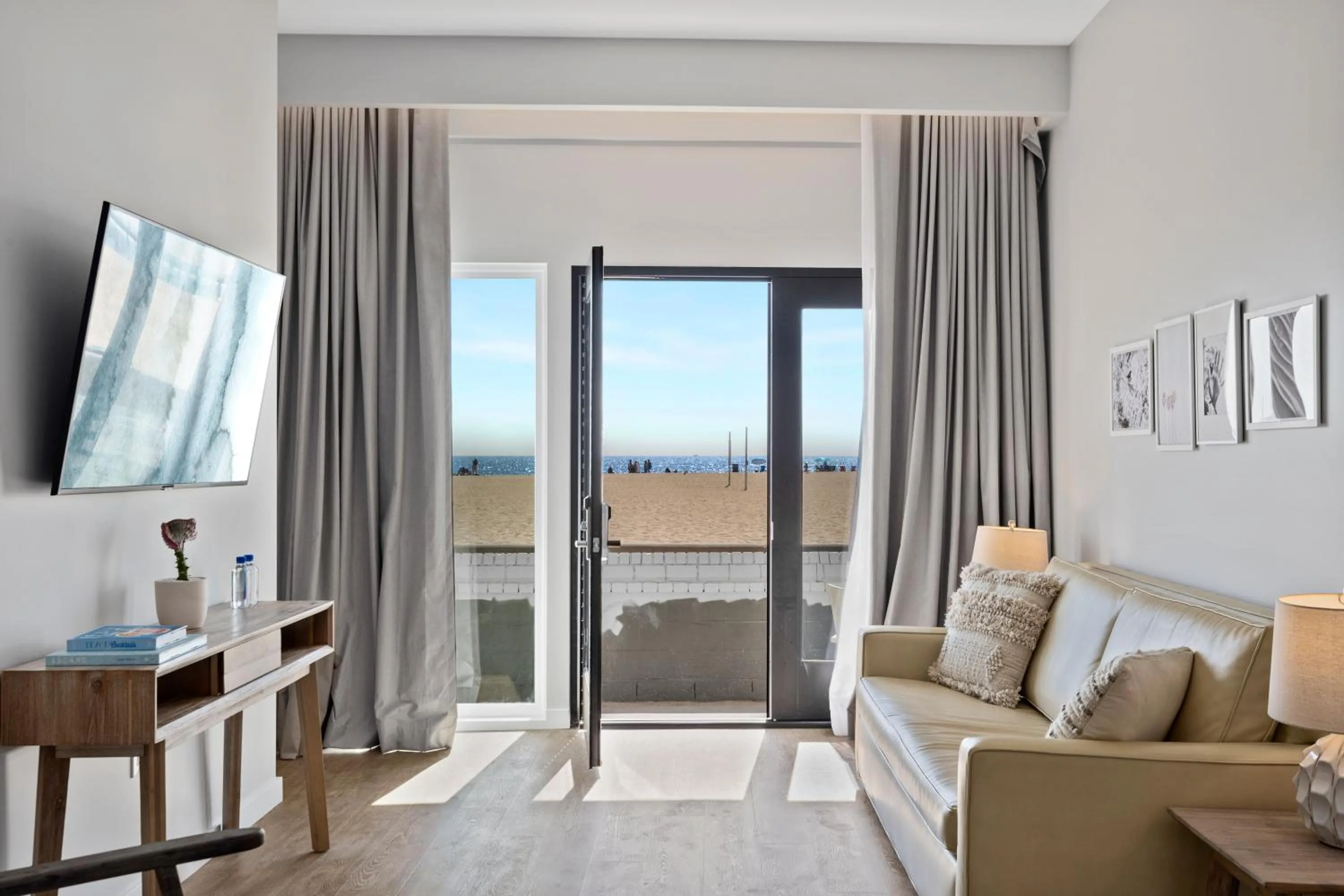 Living room in Sea Sprite Beach Club