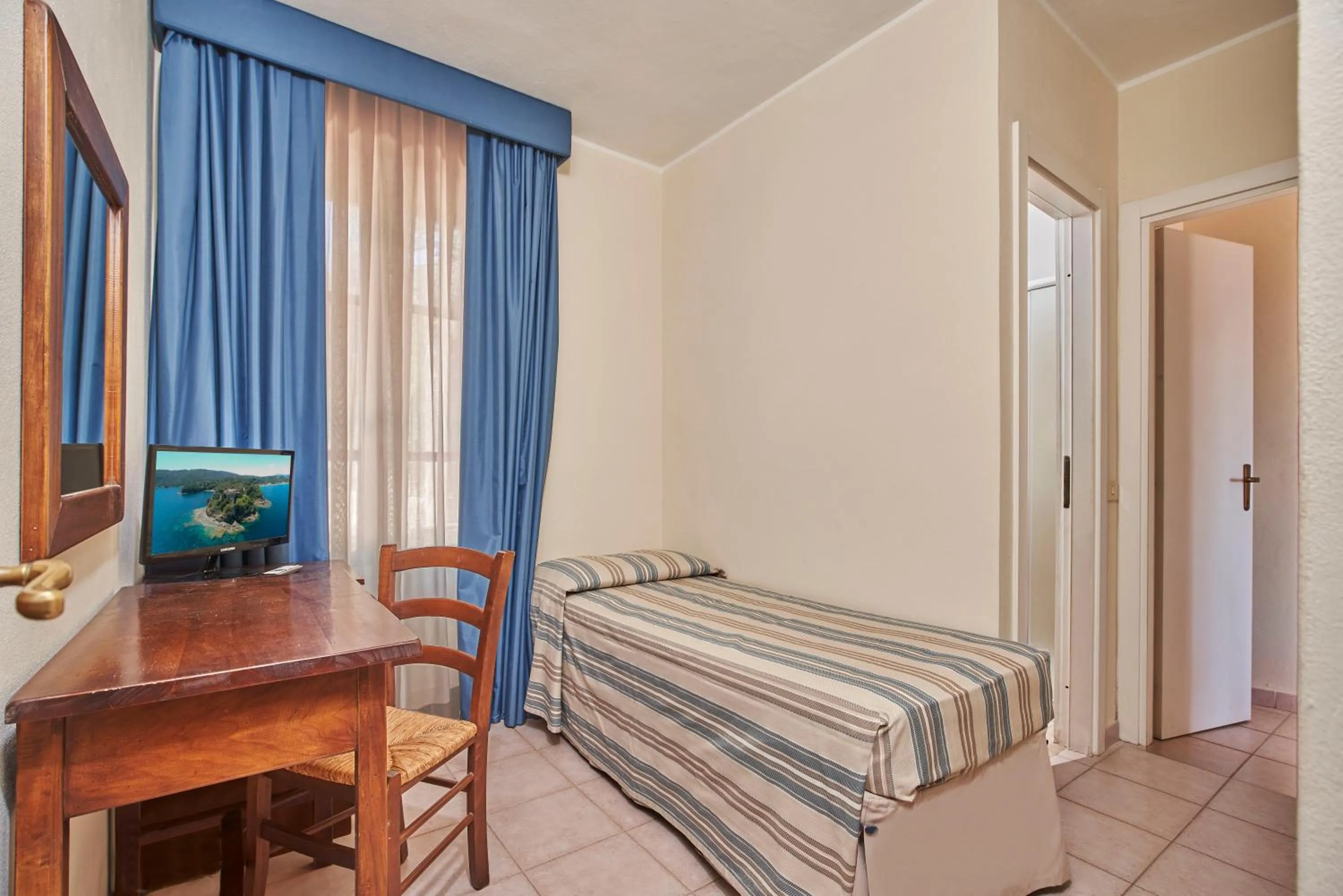 Bedroom, Bed in Hotel Villa Rodriguez