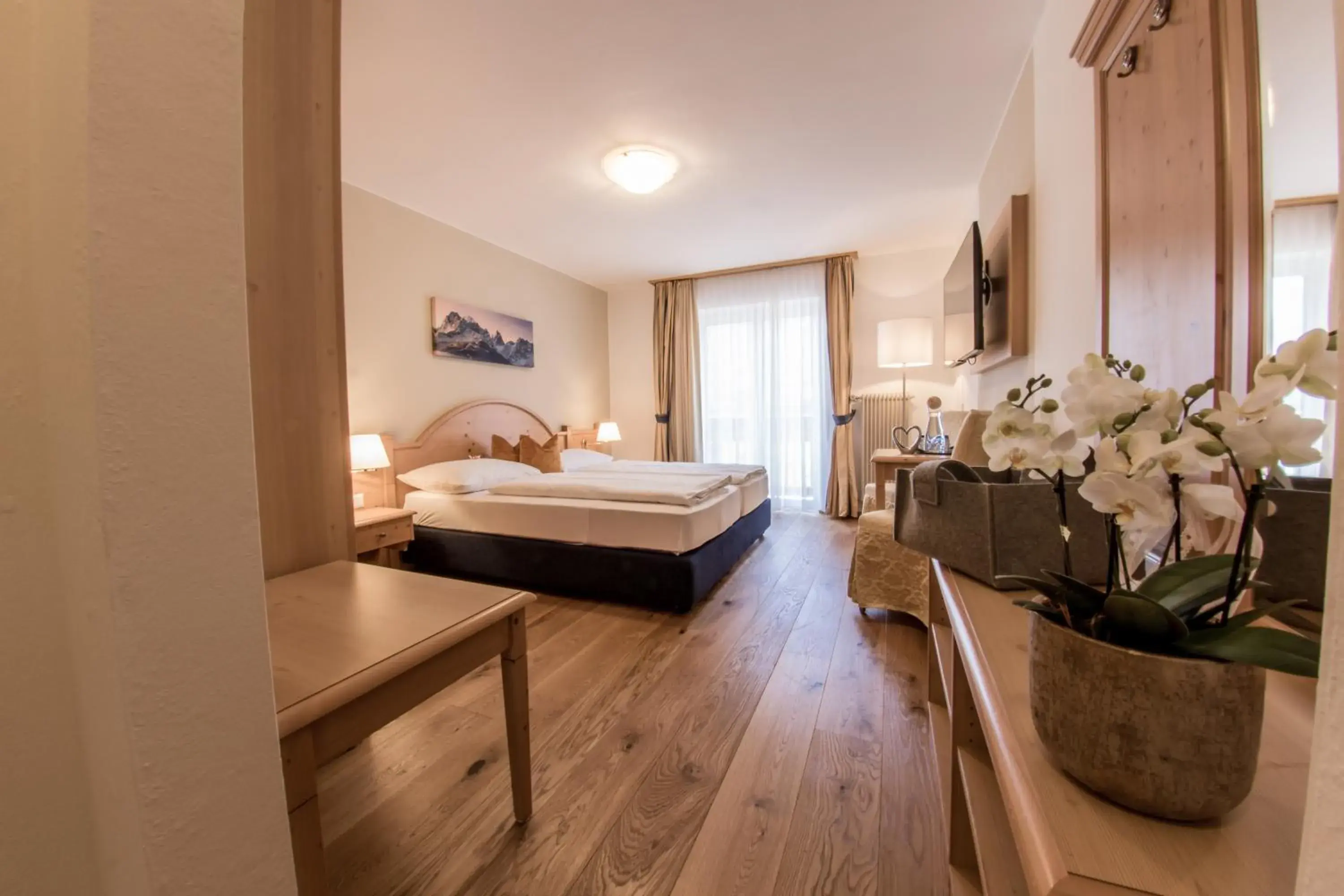 Double Room south side, with balcony and mountain view in Hotel Gruber Double Room south side, with balcony and mountain view in Hotel Gruber