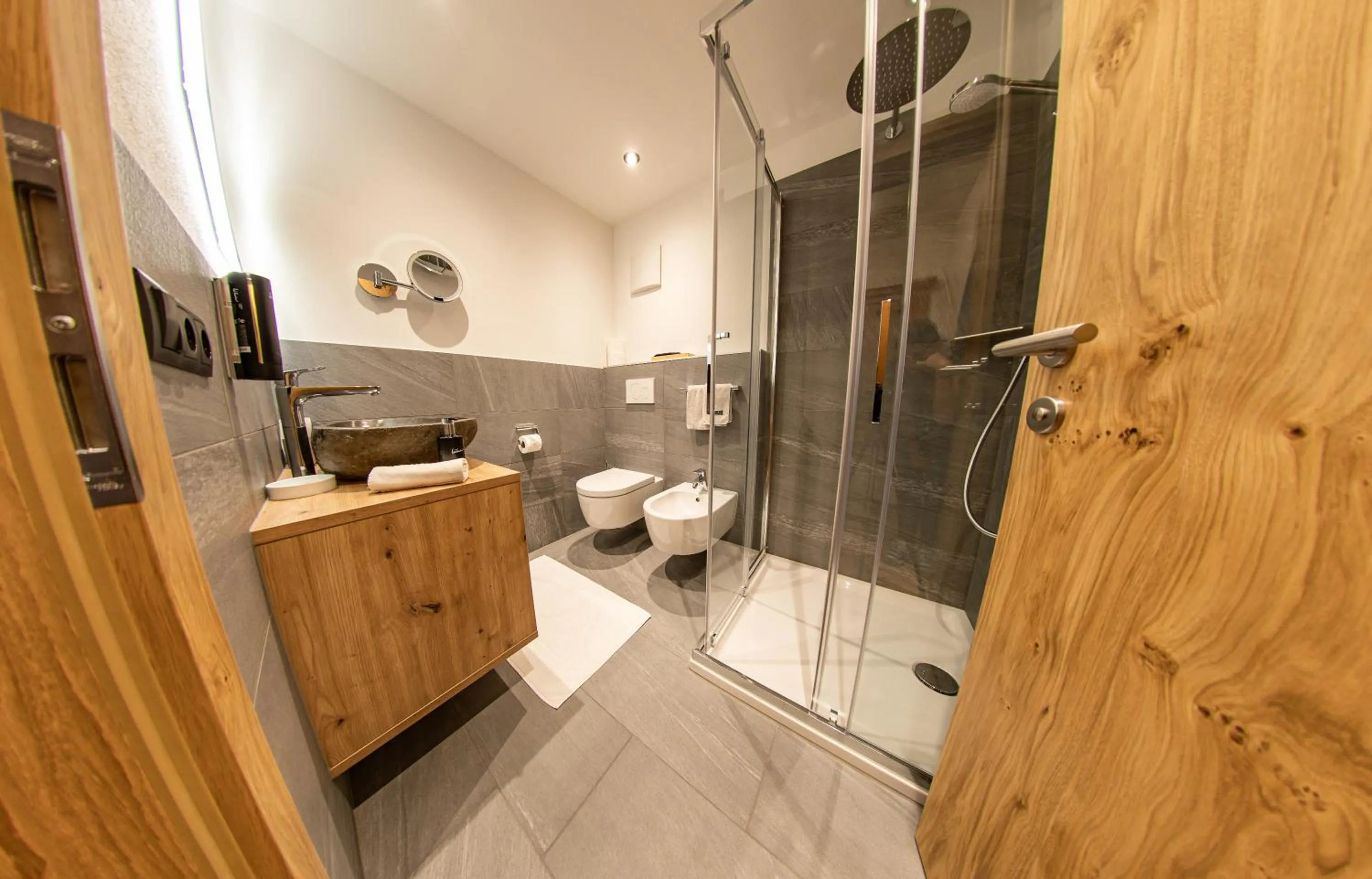 Shower in Hotel Gruber