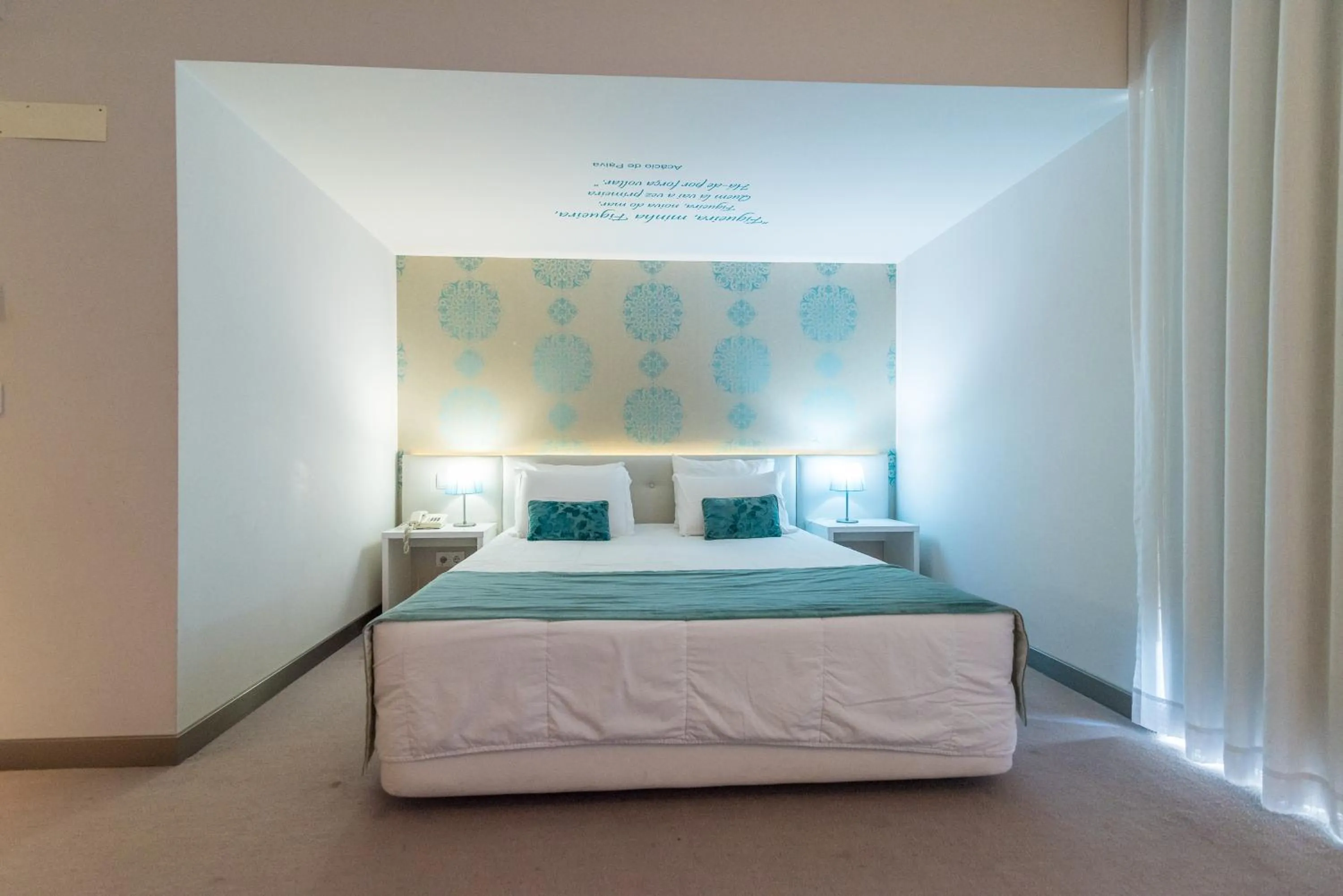 Bed in Costa de Prata Hotel