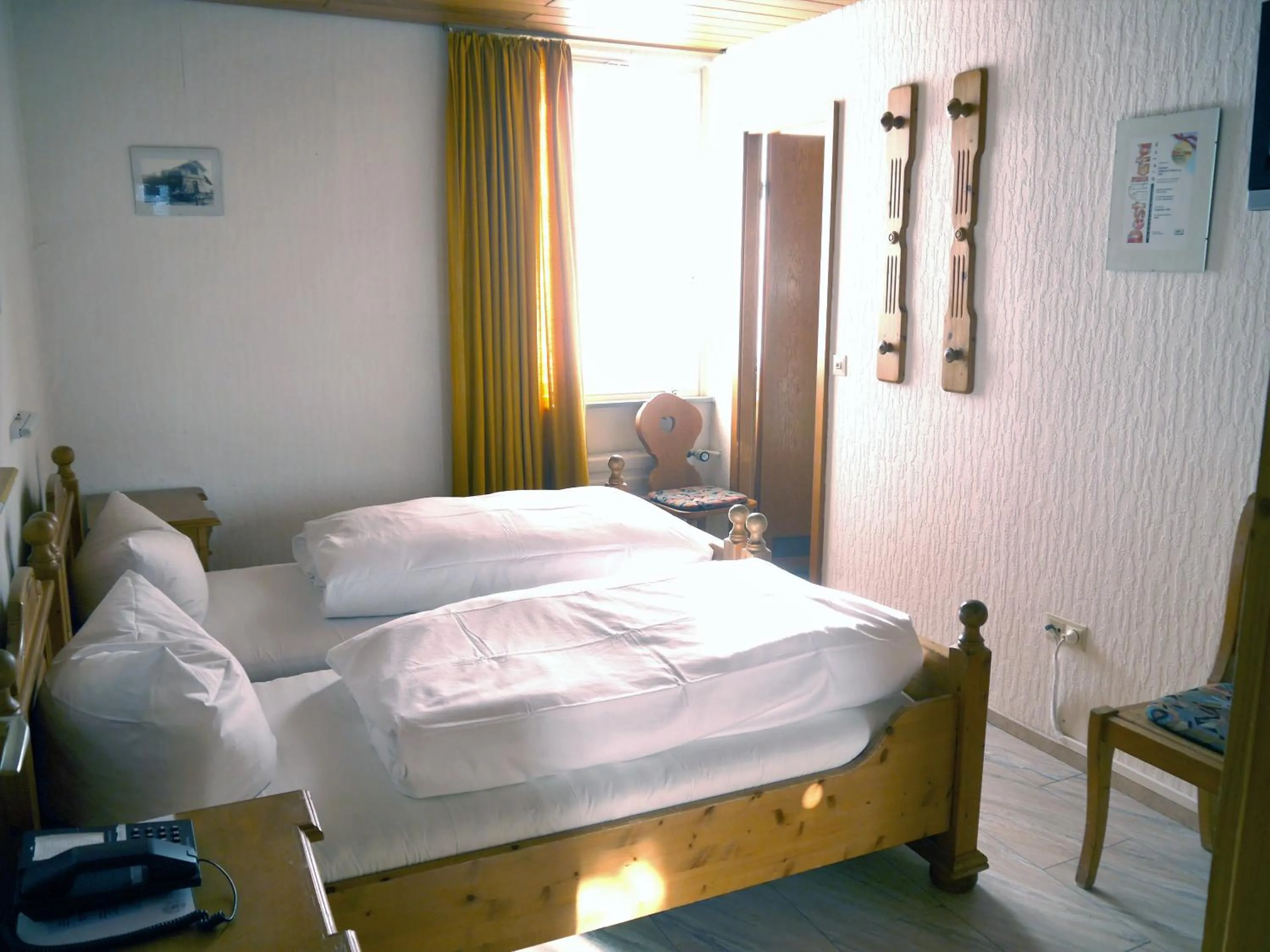 Photo of the whole room, Bed in Hotel-Gasthof-Destille-Eisenbahn
