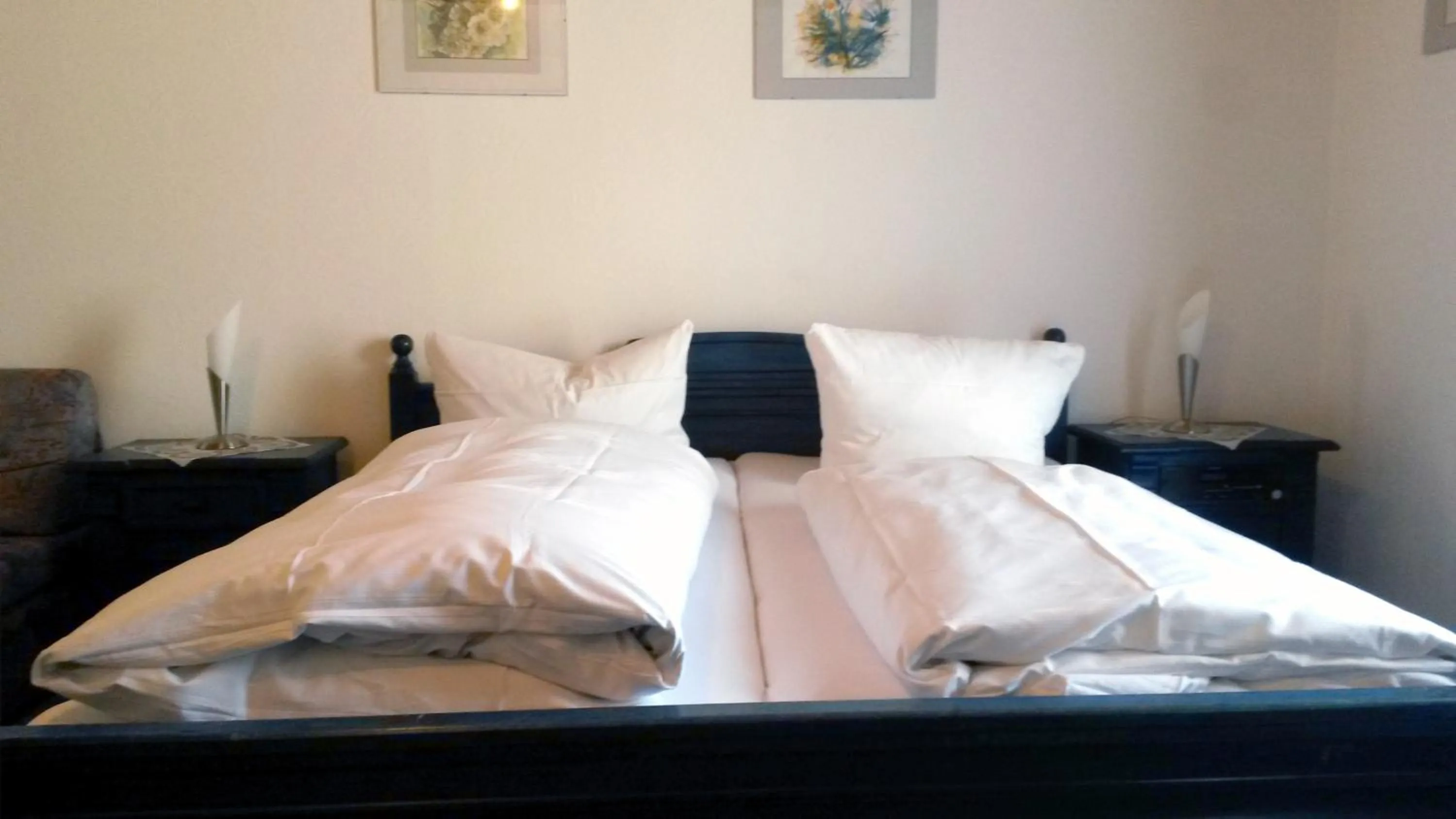 Photo of the whole room, Bed in Hotel-Gasthof-Destille-Eisenbahn