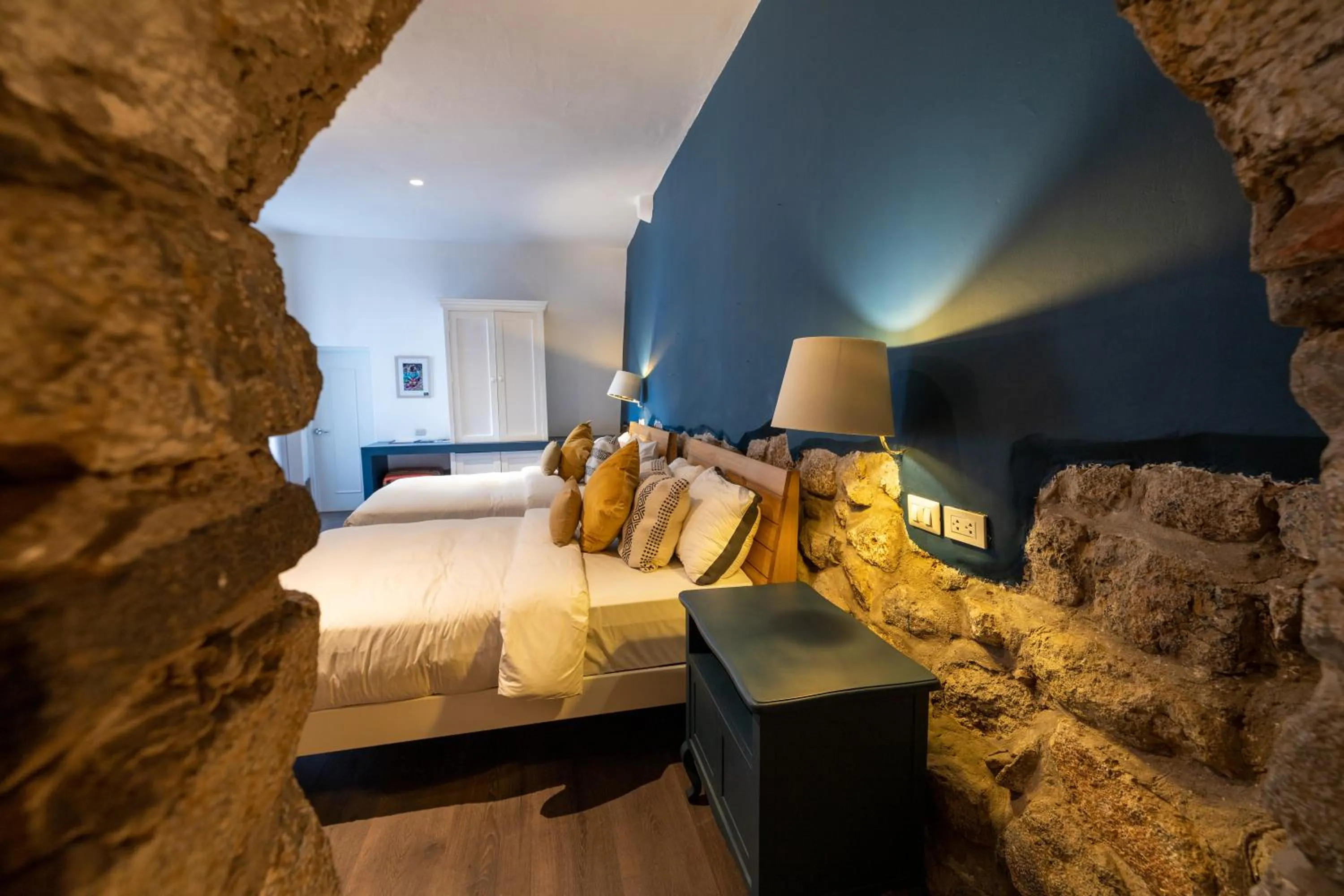 Photo of the whole room, Bed in Tariq Boutique