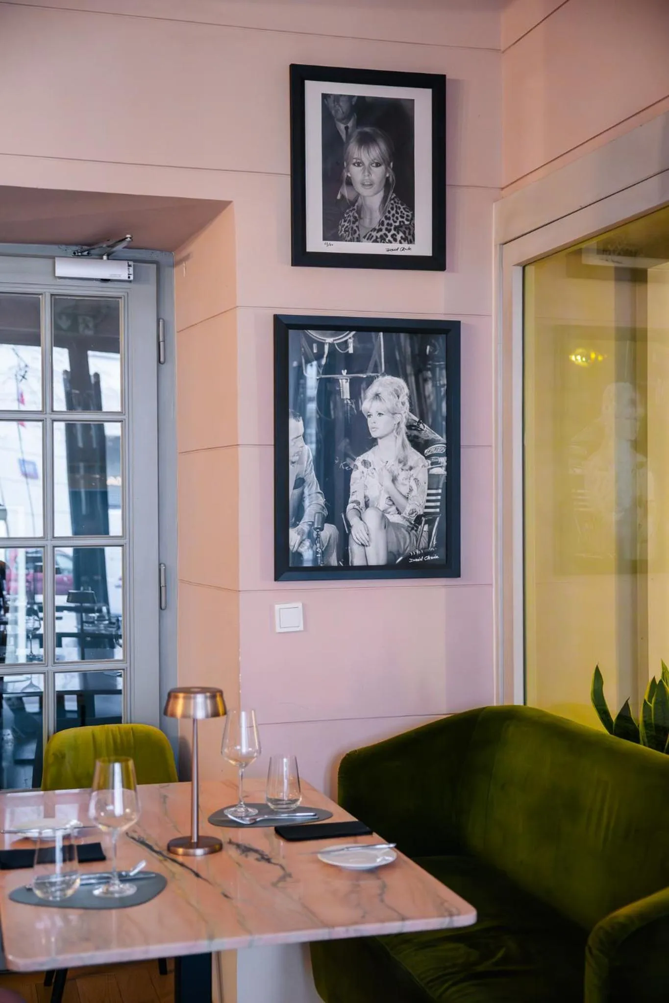 Restaurant/places to eat in H15 Boutique Hotel, Warsaw, a Member of Design Hotels