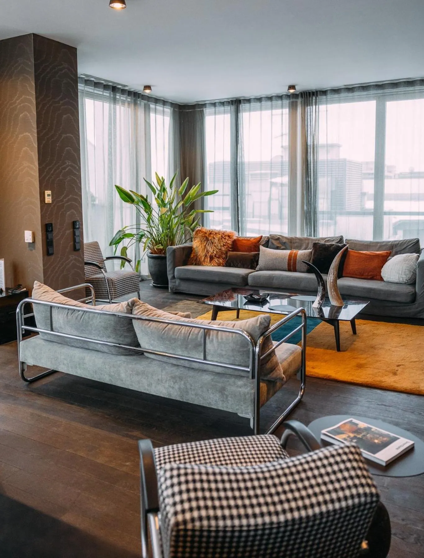 Living room in H15 Boutique Hotel, Warsaw, a Member of Design Hotels