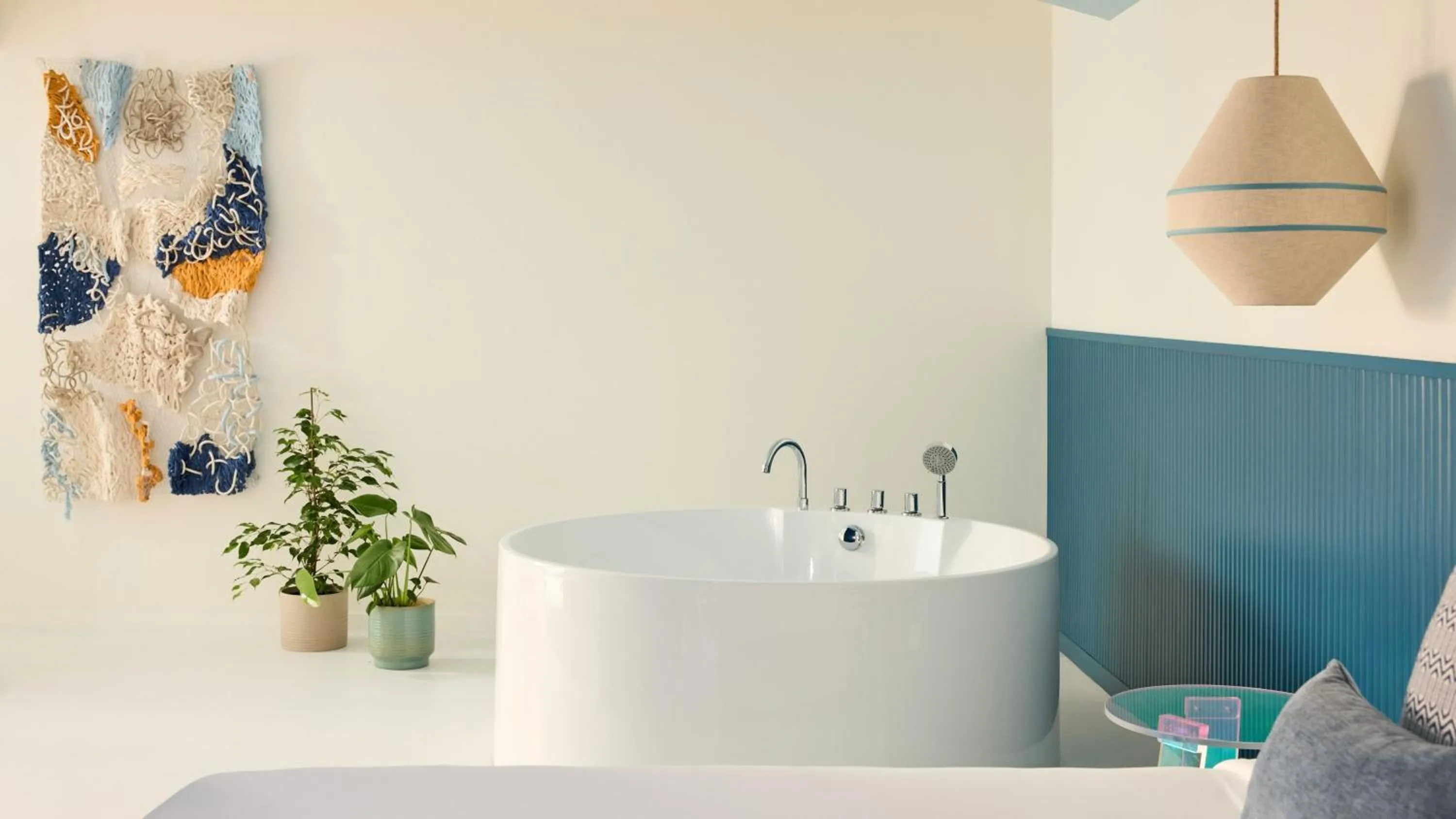 Photo of the whole room in Hotel Indigo Albufeira by IHG