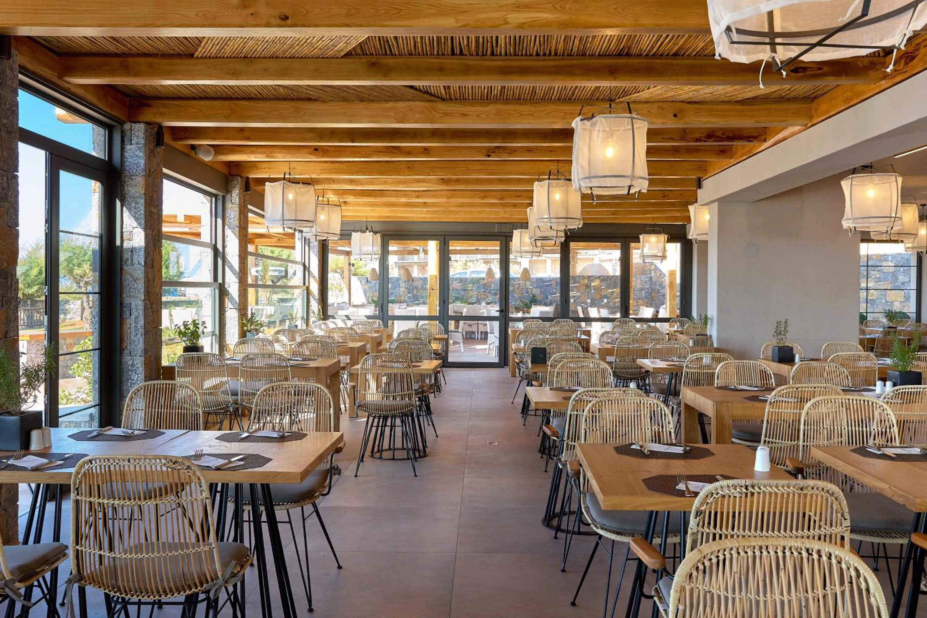 Restaurant/places to eat in Sirens Beach & Village