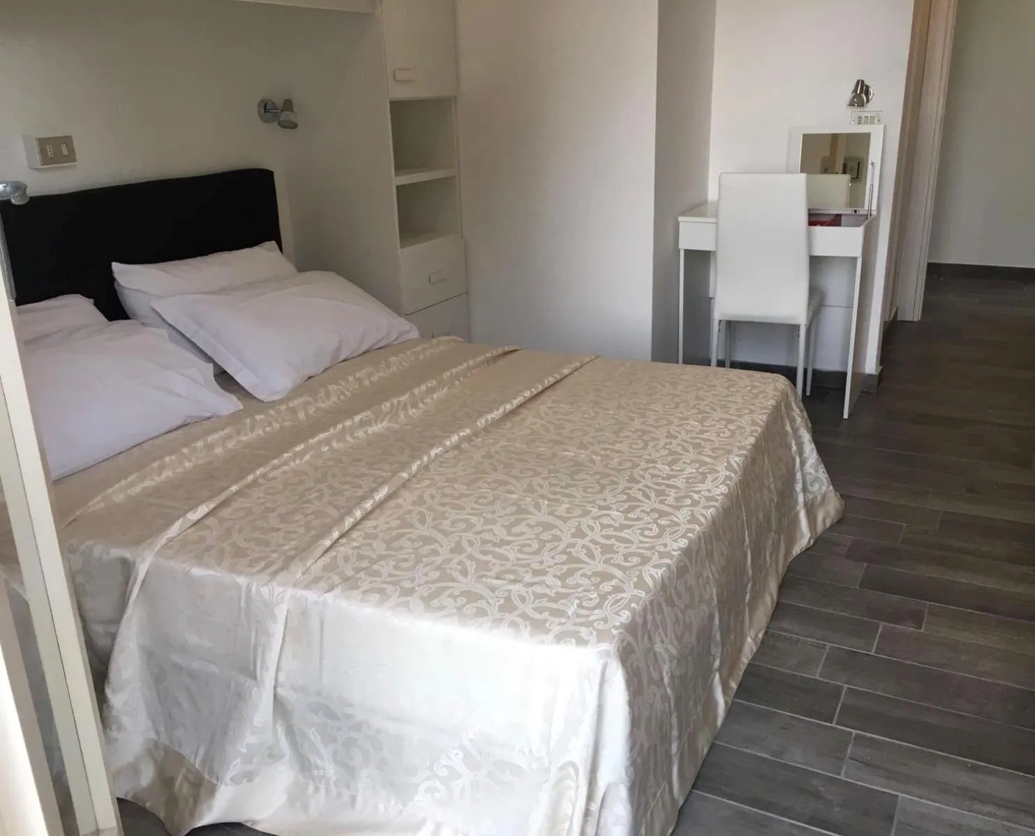 Bedroom in Hotel Elsa