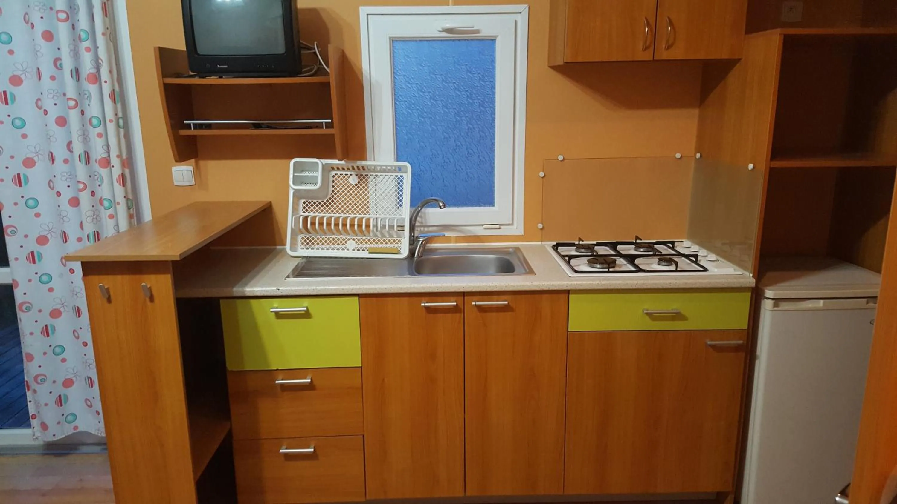 Kitchen or kitchenette in Bungalows Land'shause