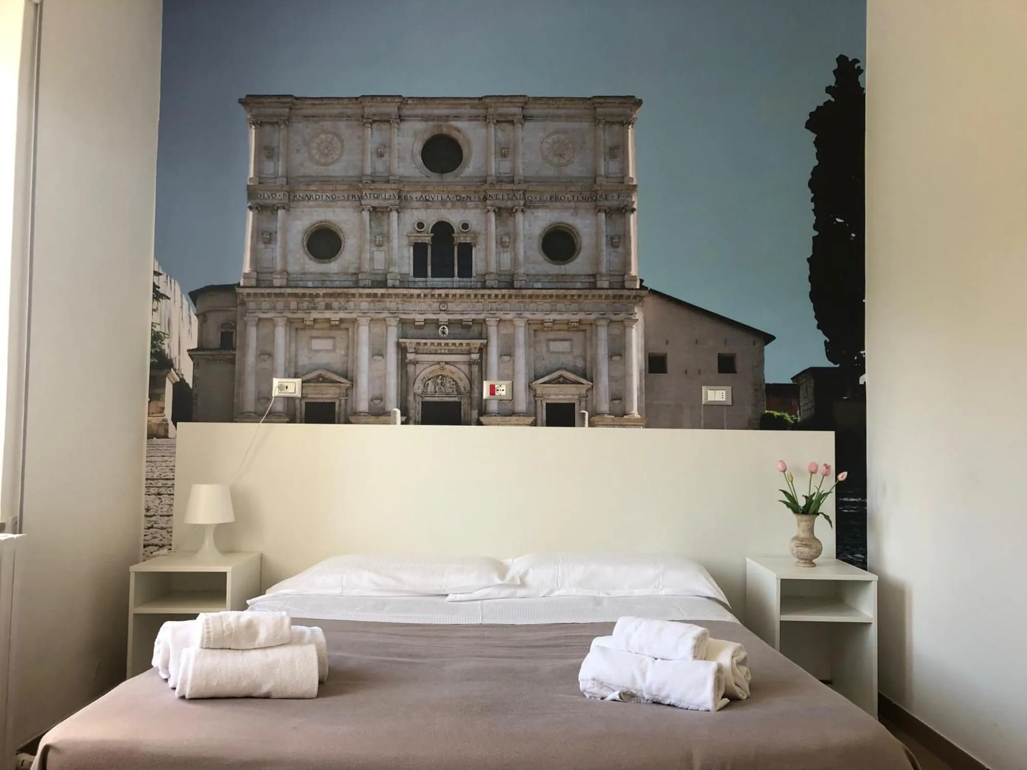 Decorative detail, Bed in Hotel Porta Rivera
