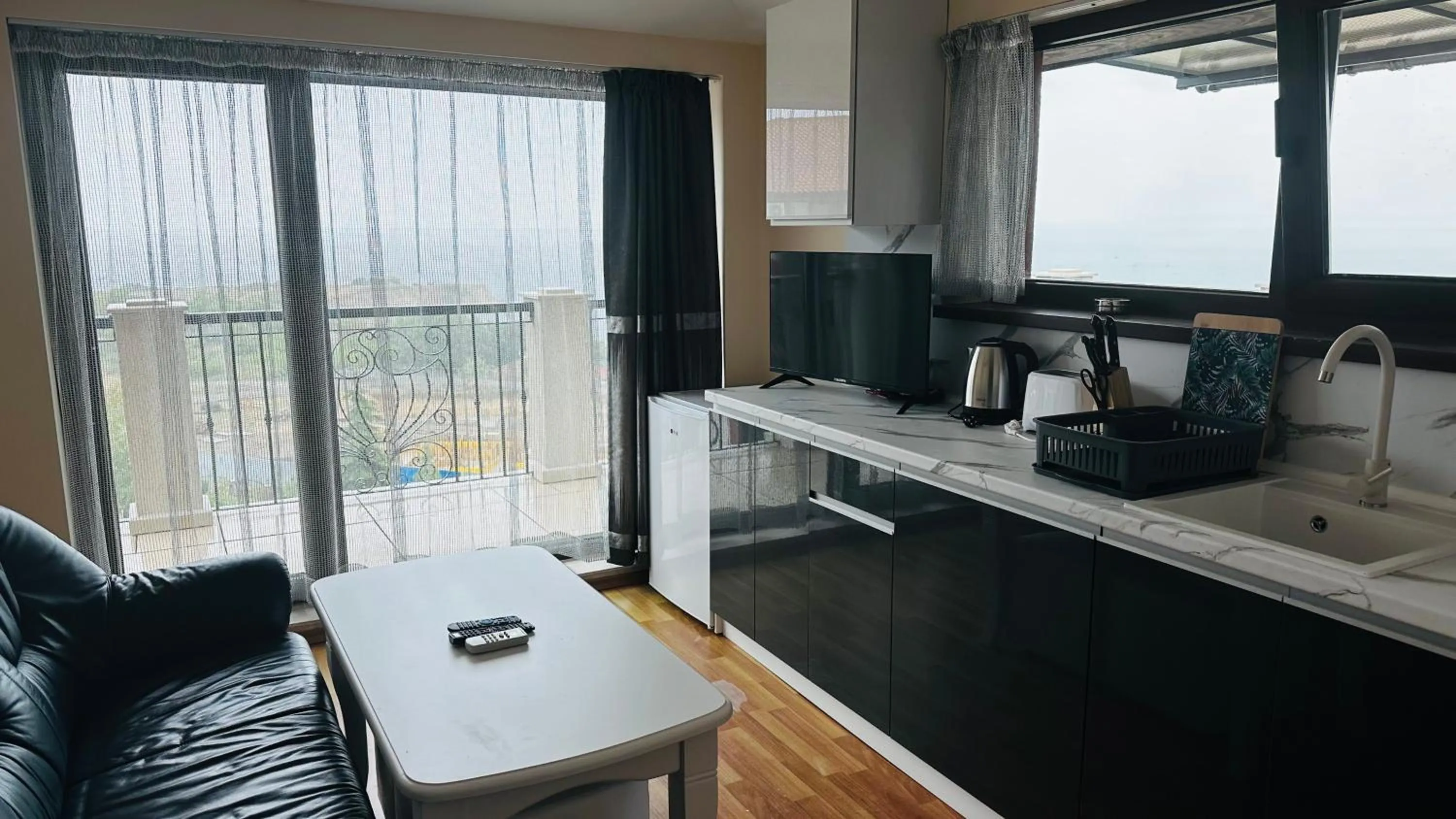 Chateau del Marina Apart Complex