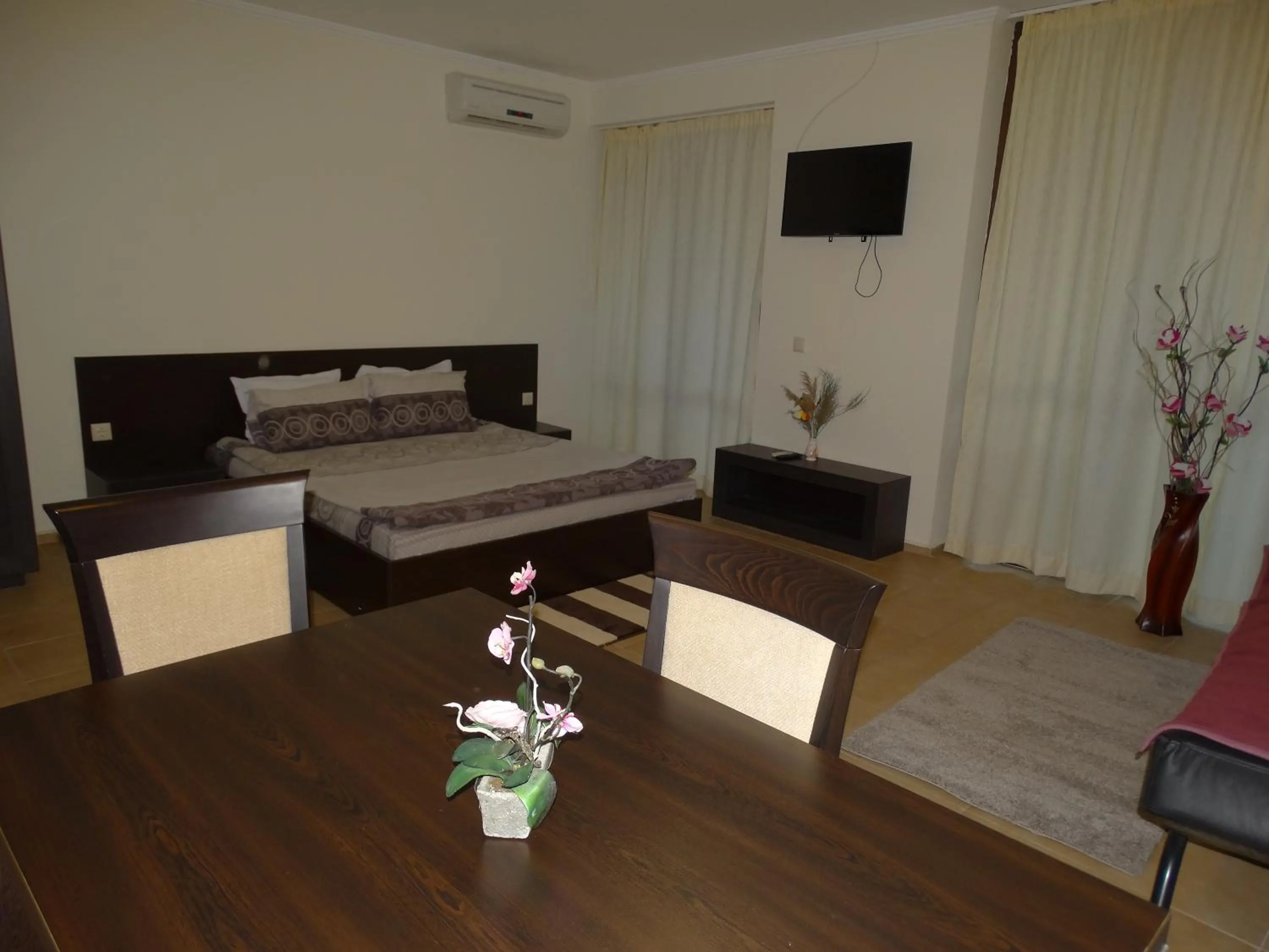 Bed in Chateau del Marina Apart Complex