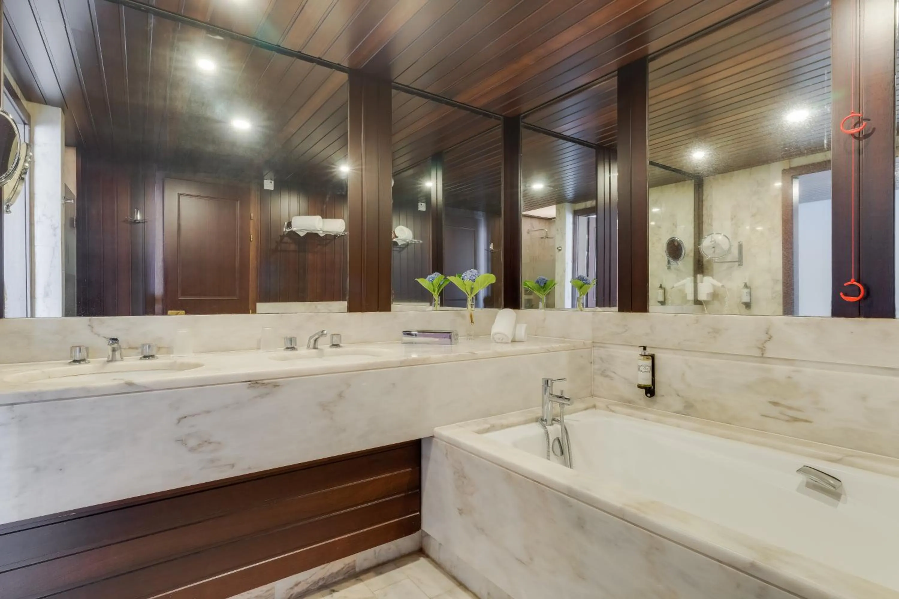 Bathroom in Pestana Bahia Praia Nature & Beach Resort