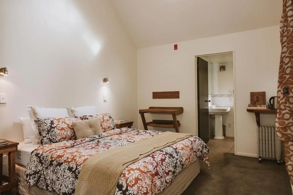 Bed in River Valley Lodge