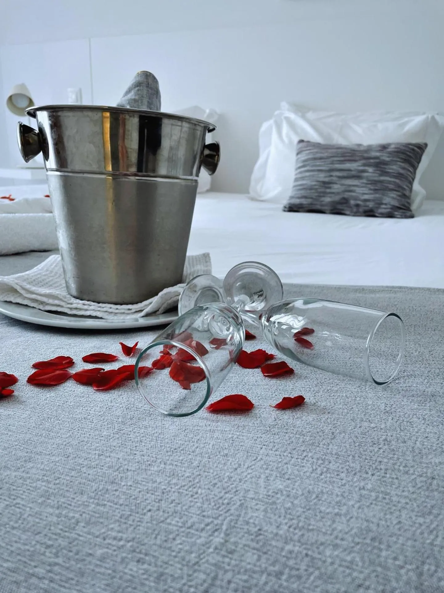 Photo of the whole room in Mosteiros Place