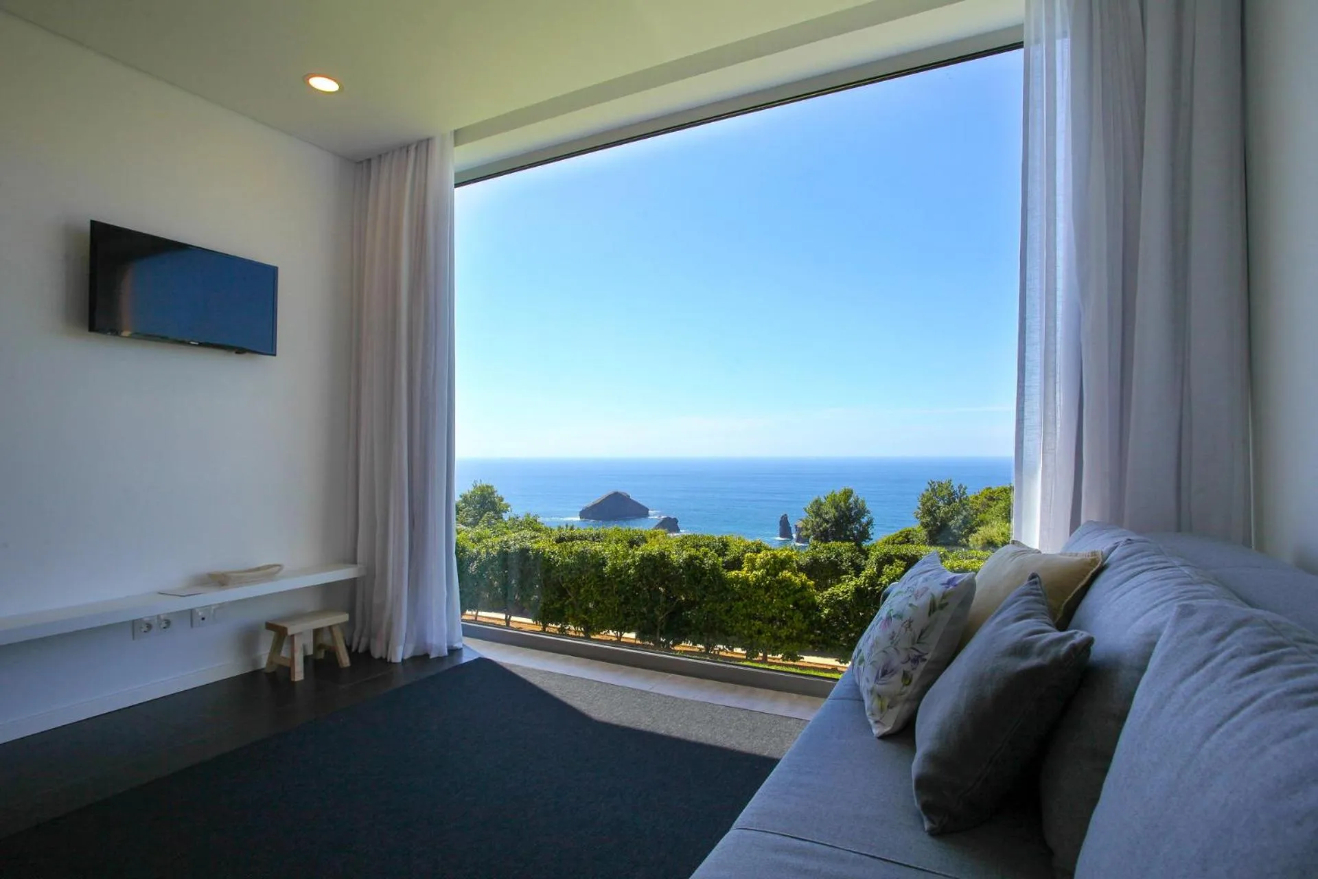 Living room in Mosteiros Place