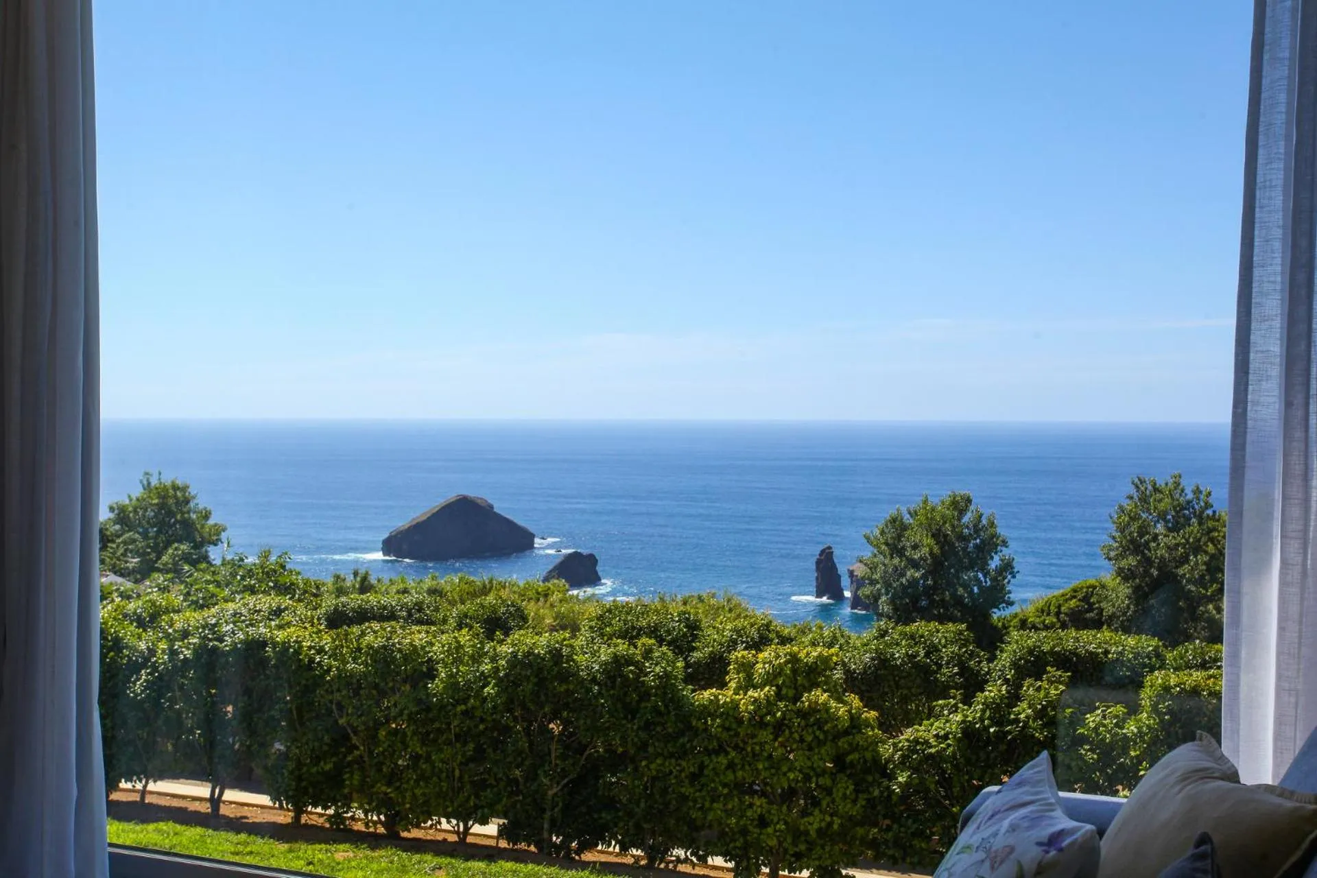 Living room in Mosteiros Place