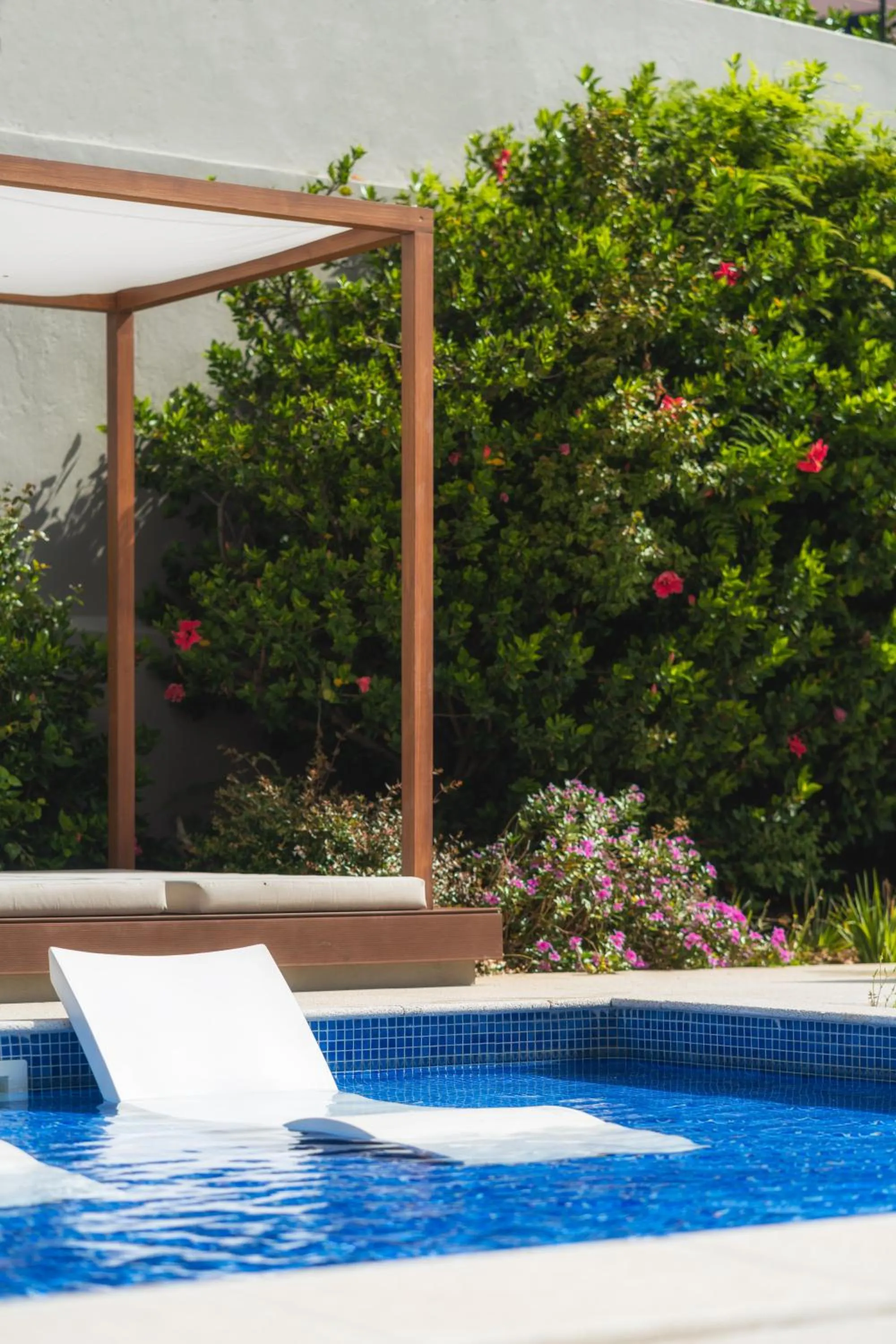 Hotel Girassol - Suite Hotel