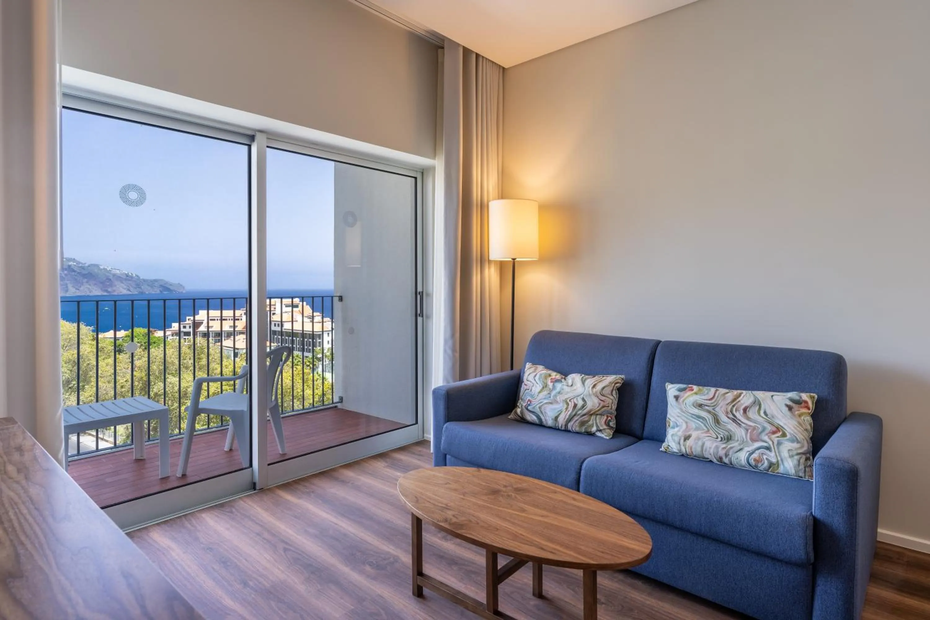 Shower in Hotel Girassol - Suite Hotel