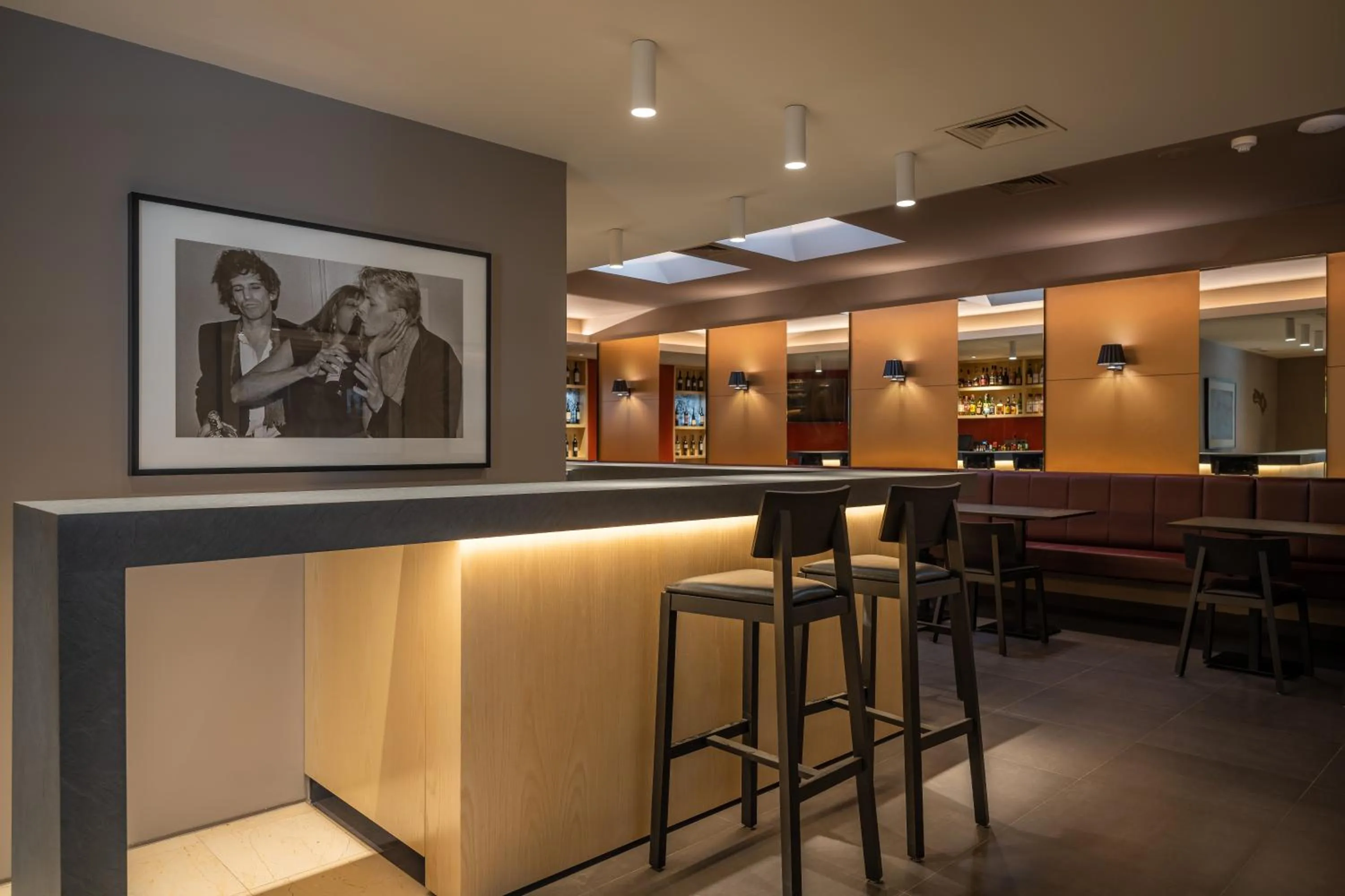 Restaurant/places to eat in Hotel Girassol - Suite Hotel