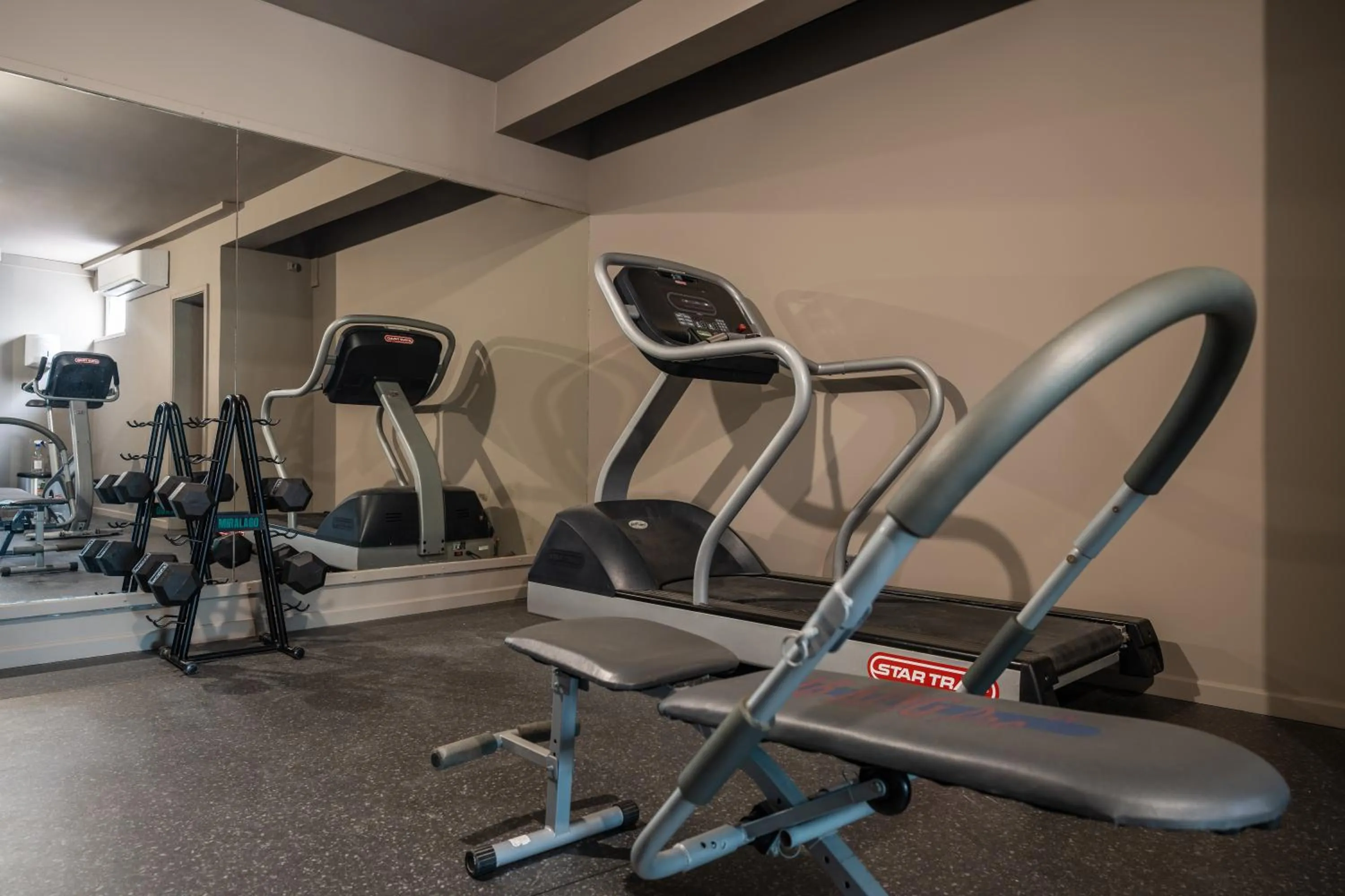 Fitness centre/facilities in Hotel Girassol - Suite Hotel
