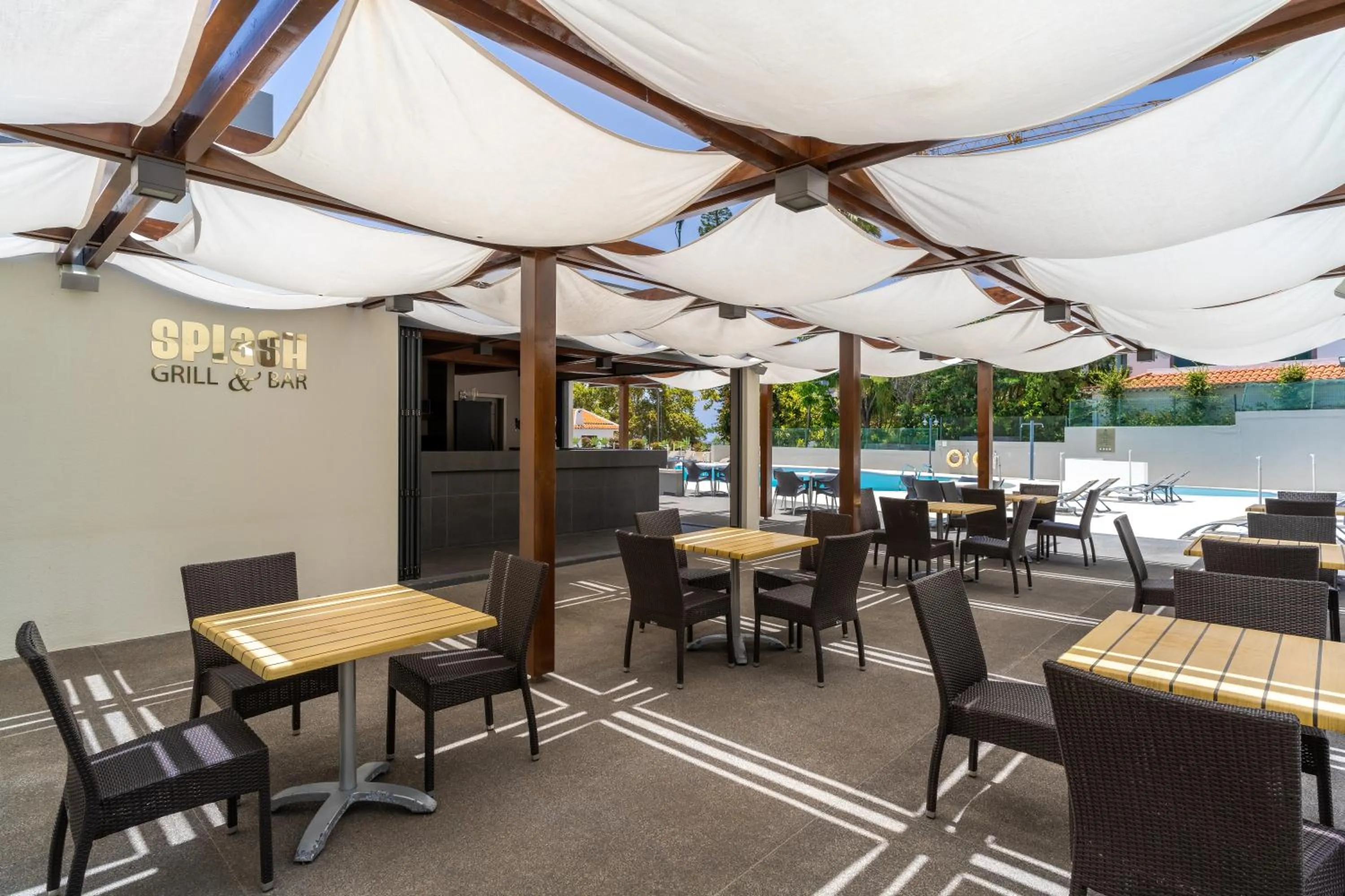 Hotel Girassol - Suite Hotel