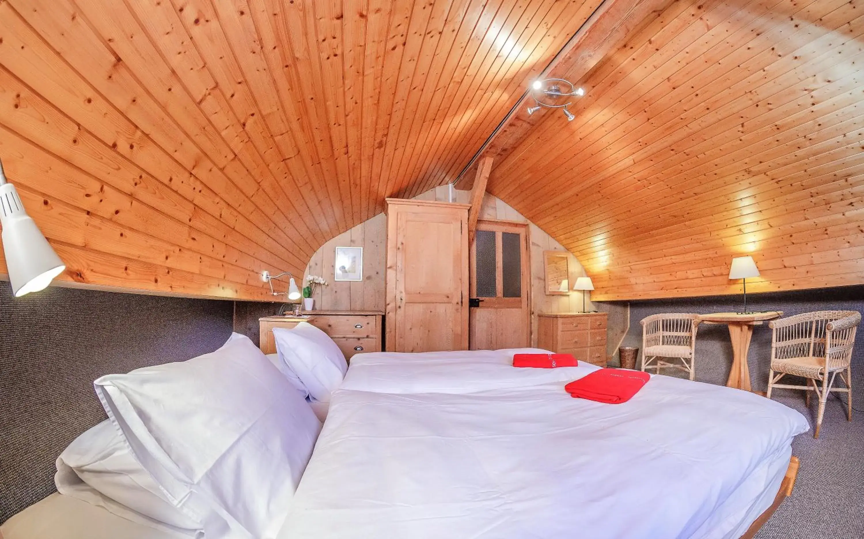 Deluxe Loft Double or Twin with Private External Bathroom in Guest House du Grand Paradis - On Piste Deluxe Loft Double or Twin with Private External Bathroom in Guest House du Grand Paradis - On Piste