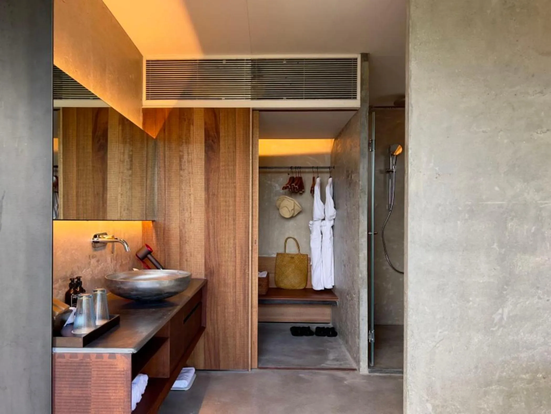 wardrobe in Anyu Hotel Sanya