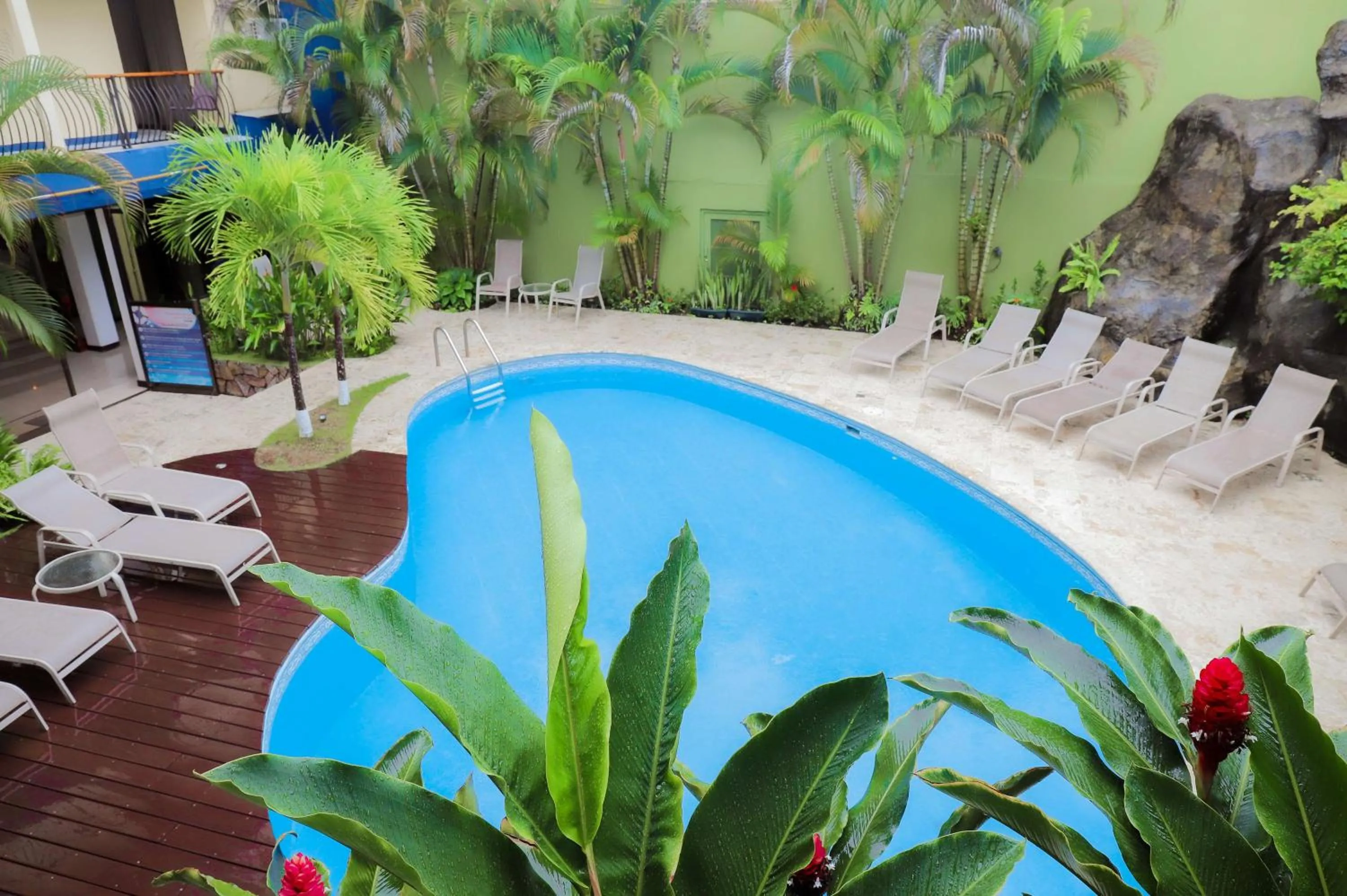 Pool view in Best Western Hotel & Casino Kamuk