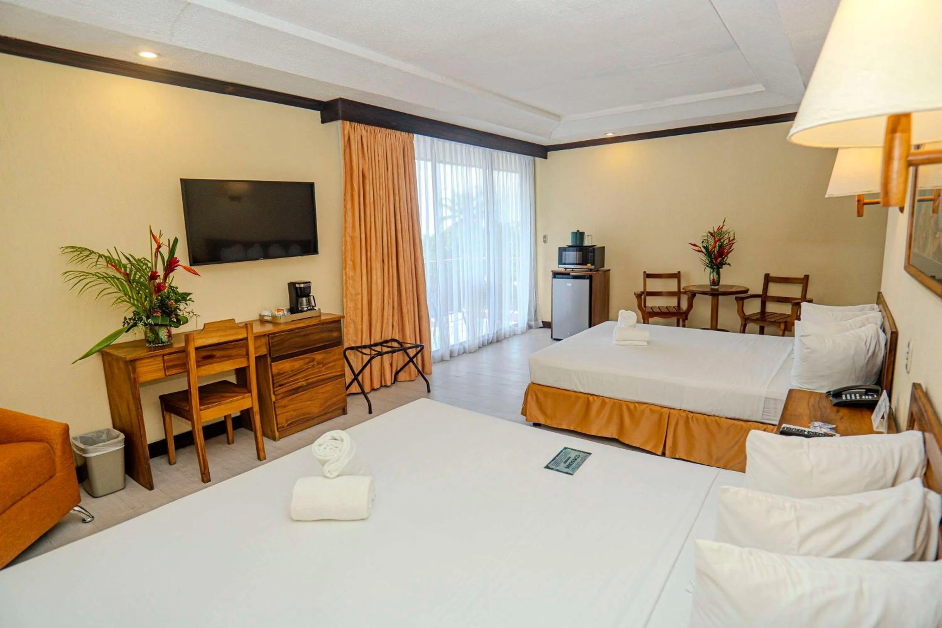 Bedroom, Bed in Best Western Hotel & Casino Kamuk