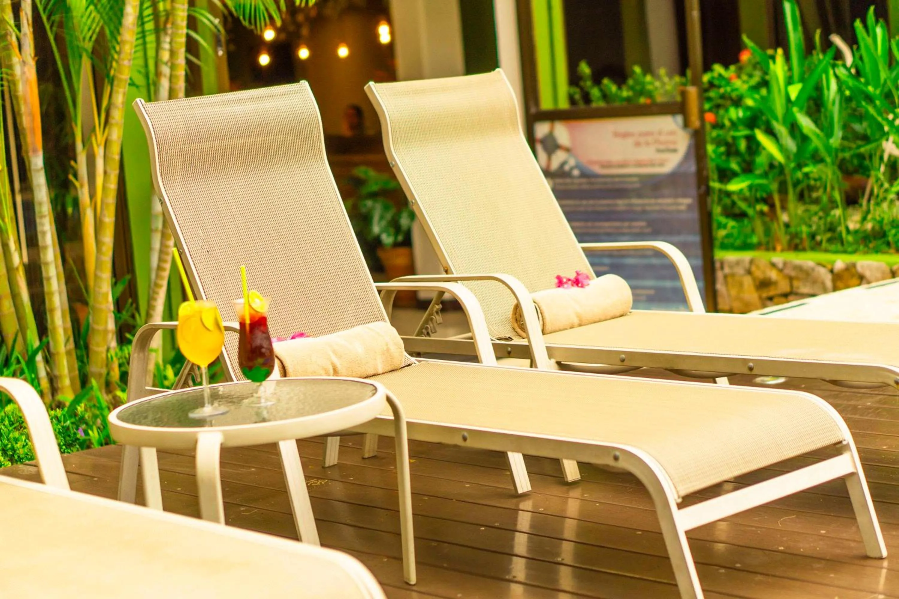 Patio in Best Western Hotel & Casino Kamuk