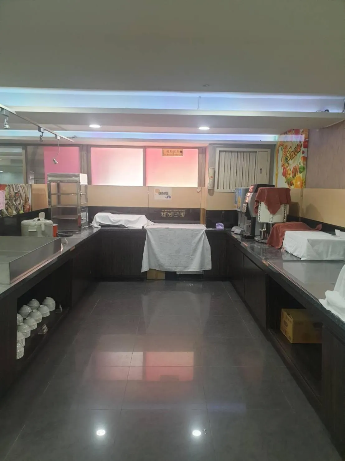 Restaurant/places to eat, Bed in Chuan Fu Hotel