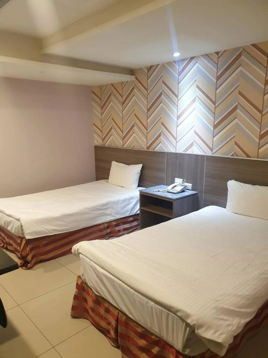 Photo of the whole room, Bed in Chuan Fu Hotel