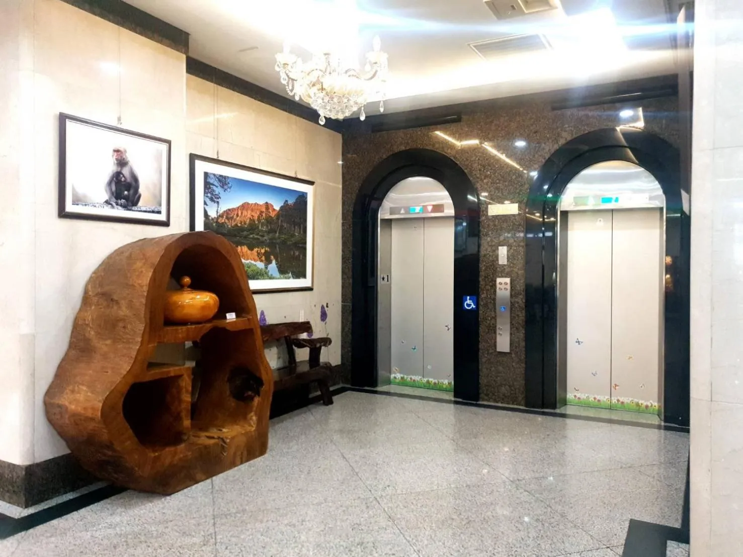 Lobby or reception in Chuan Fu Hotel