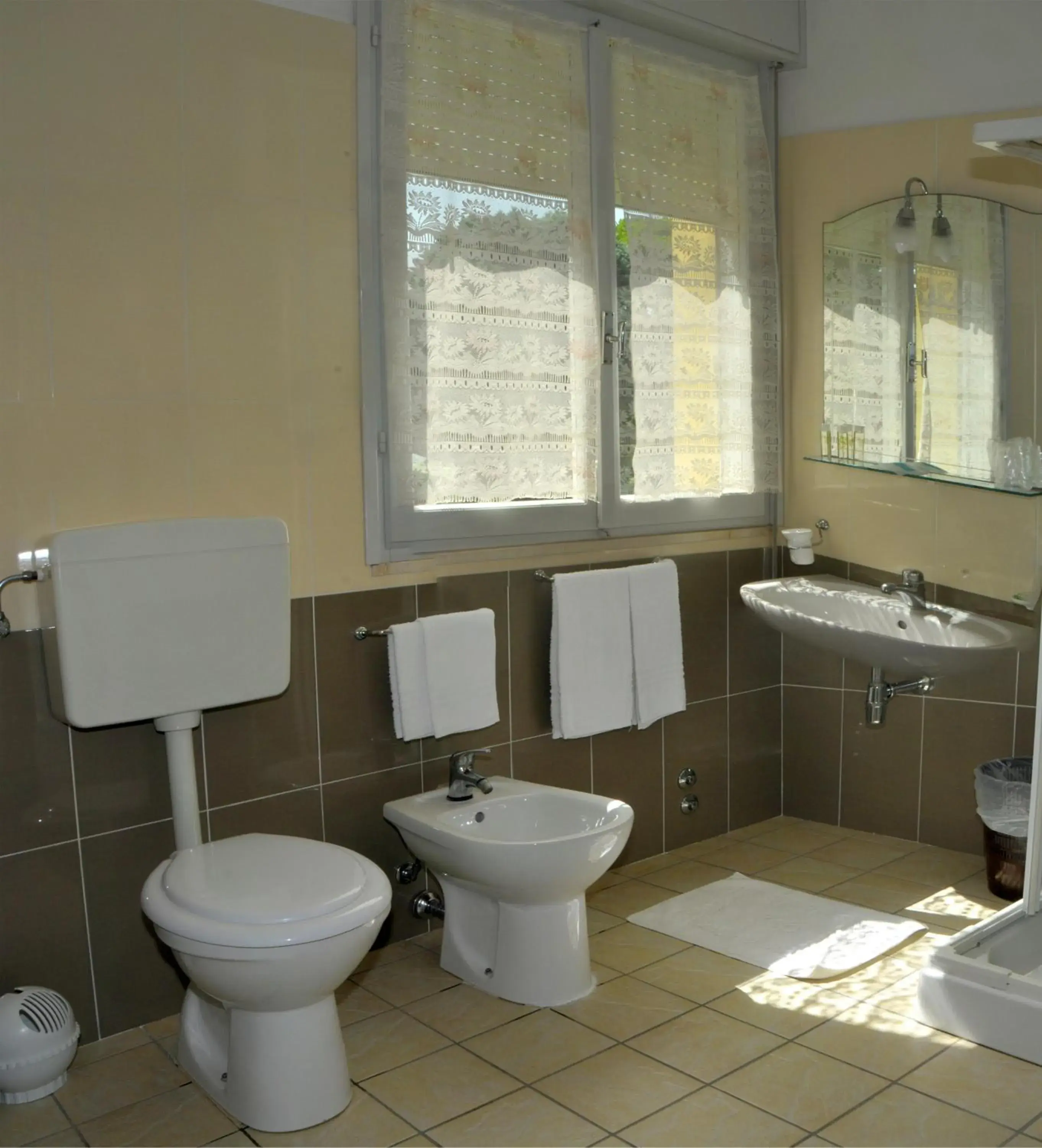 Economy Single Room in Hotel Levante Economy Single Room in Hotel Levante