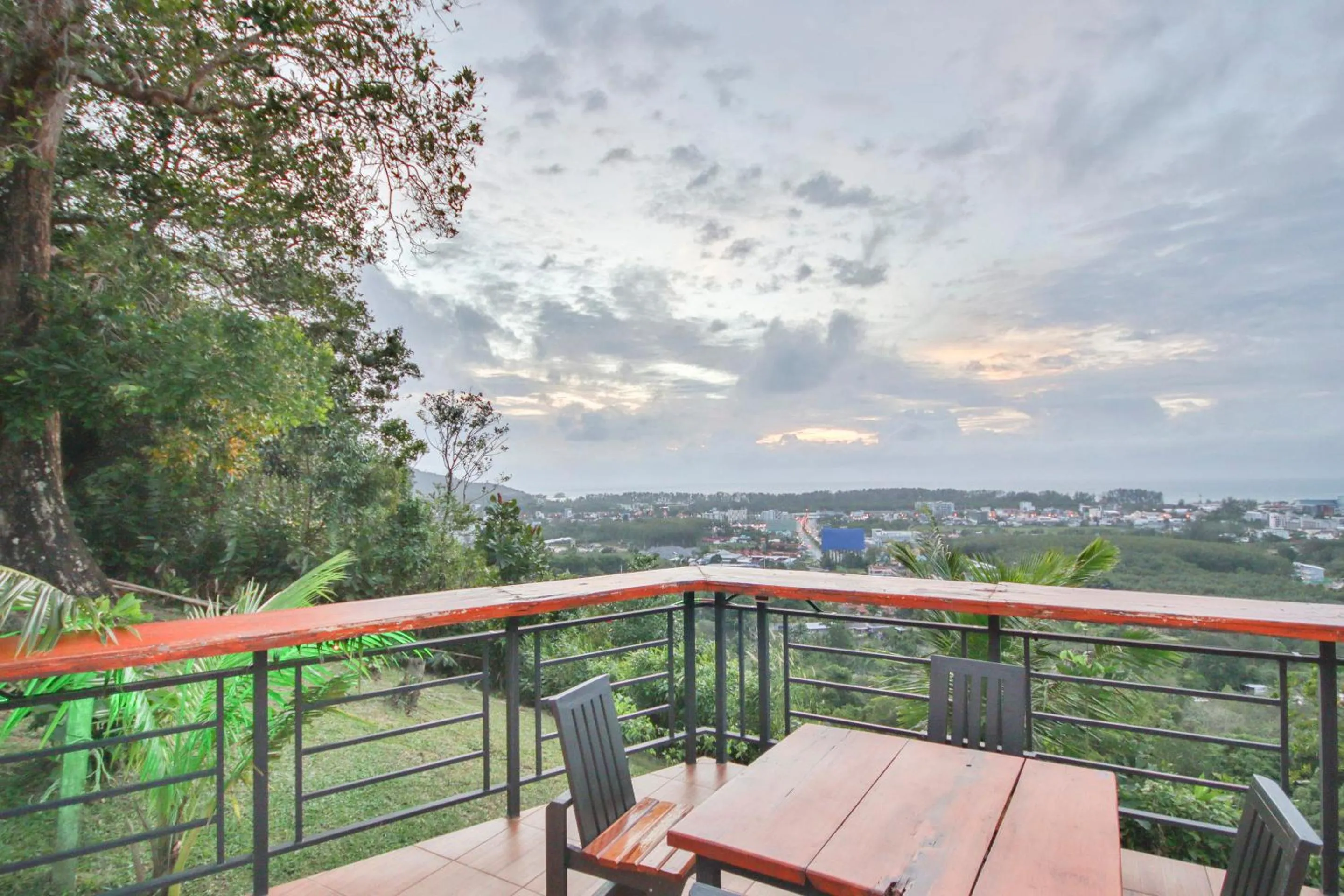 Balcony/Terrace in Happy Mountain Airport Resort
