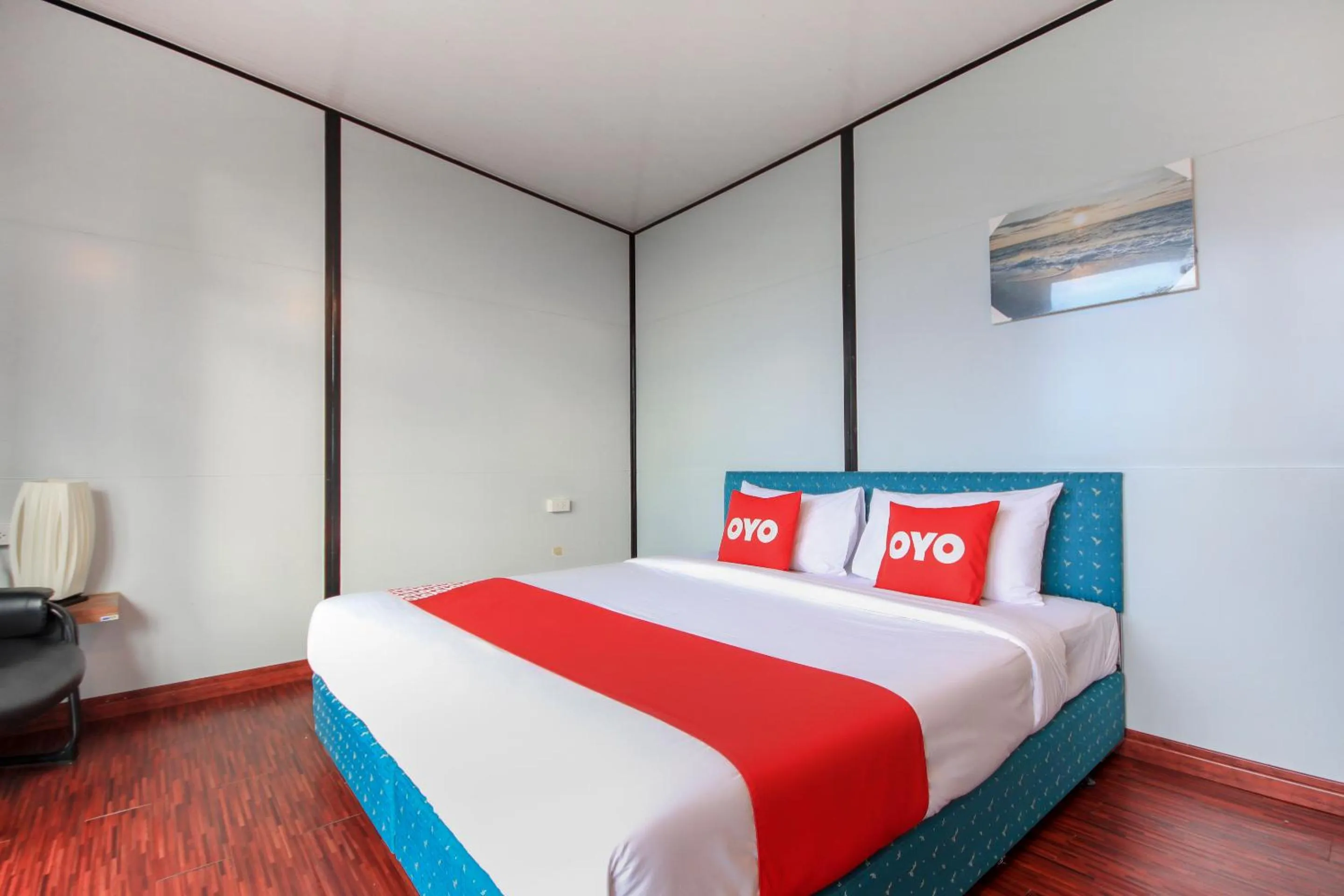 Bedroom, Bed in Happy Mountain Airport Resort