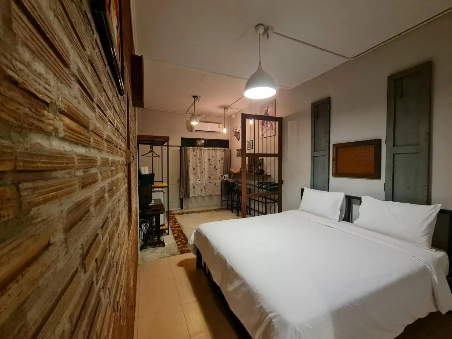 Bedroom, Bed in Baan Hotelier Resort