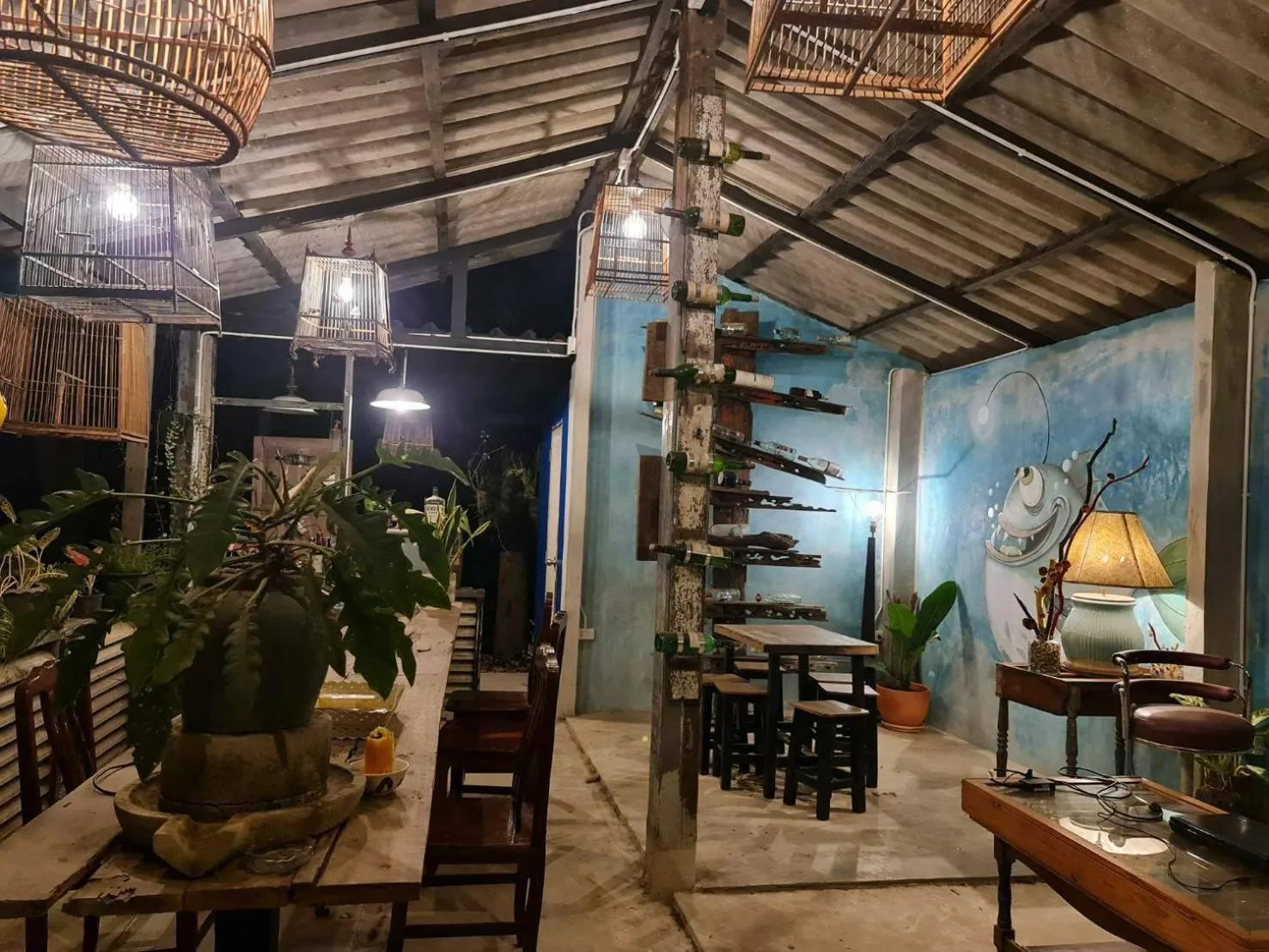 Dining area in Baan Hotelier Resort