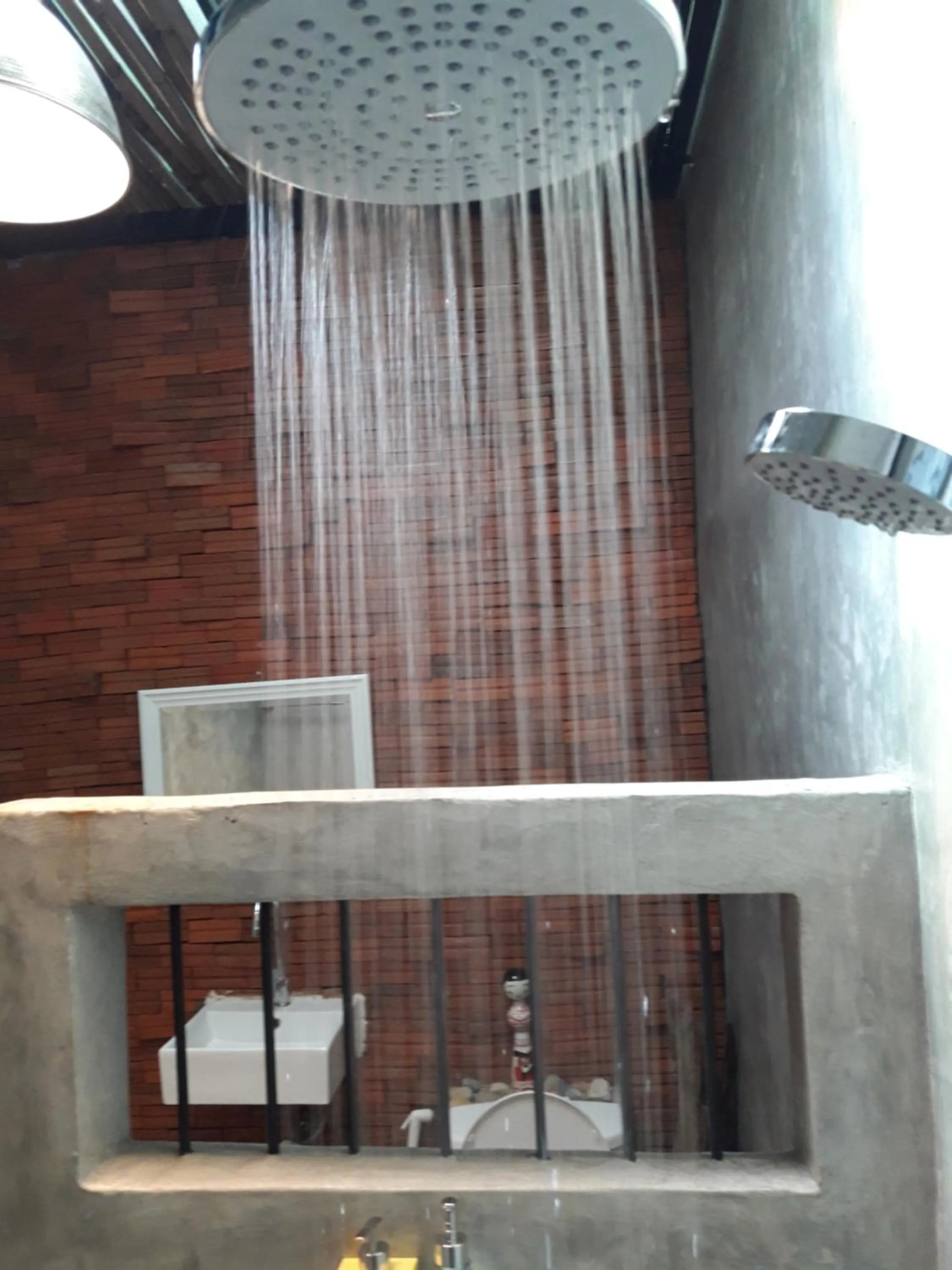 Shower in Baan Hotelier Resort