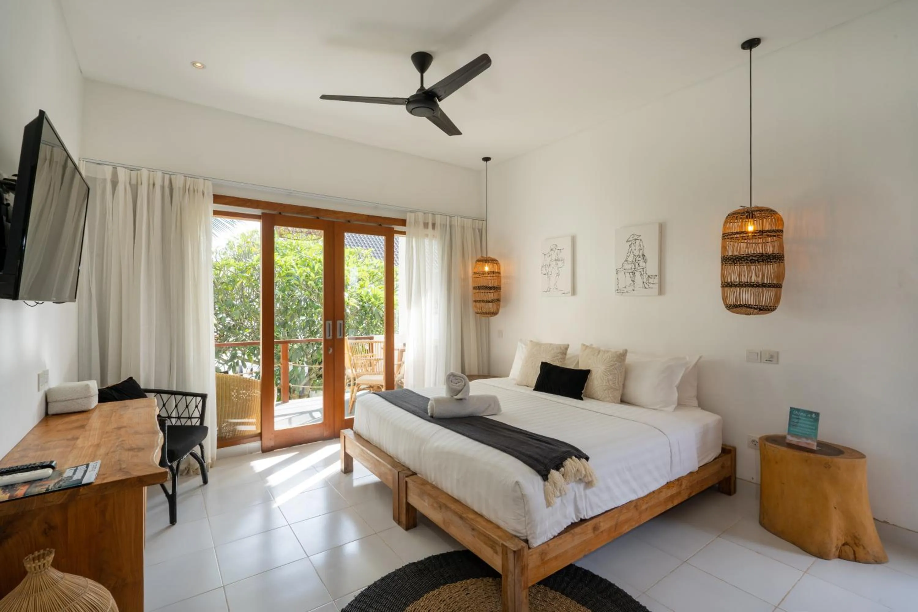 Bedroom, Bed in Ohana's Beachfront Resort & Beach Club