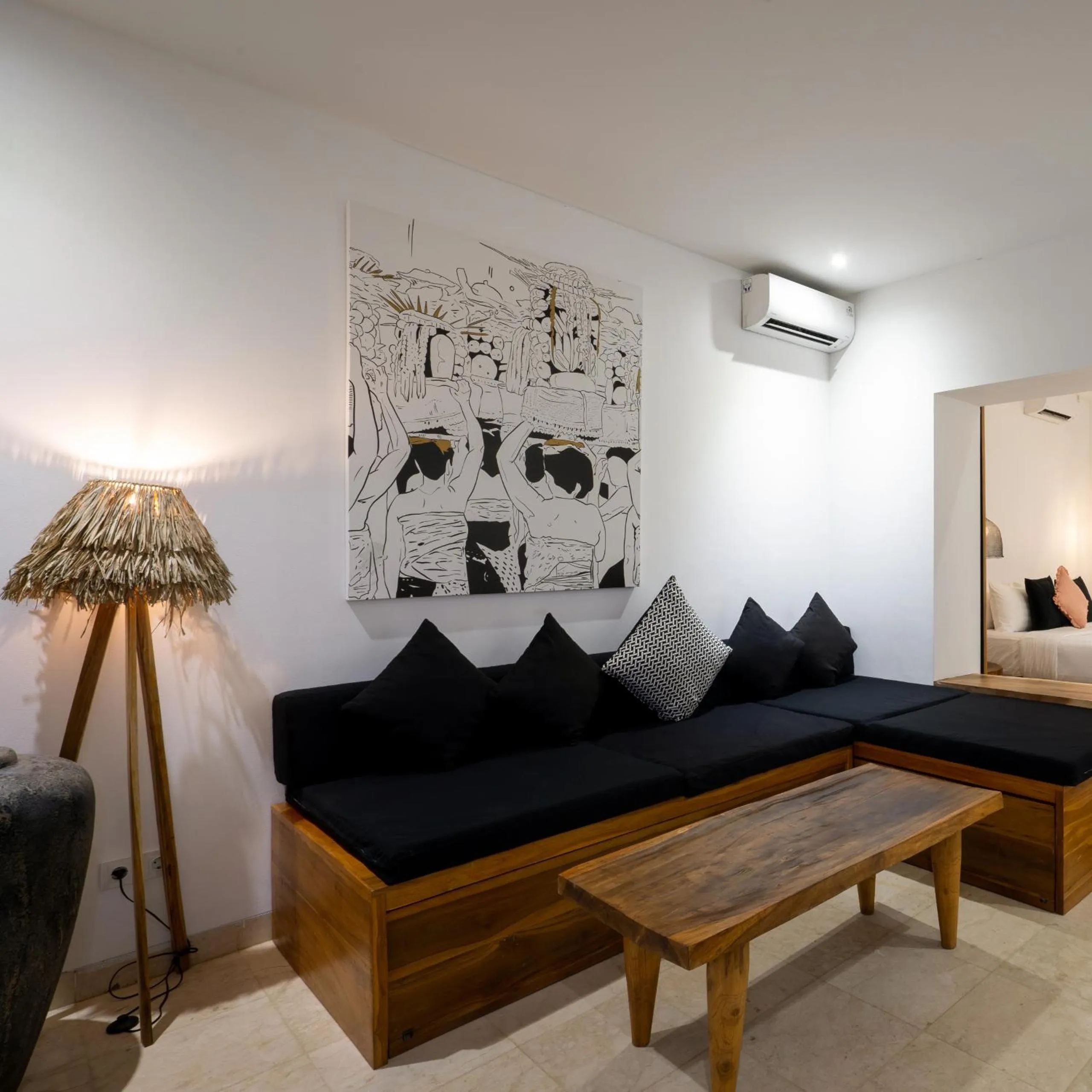 Ohana's Beachfront Resort & Beach Club